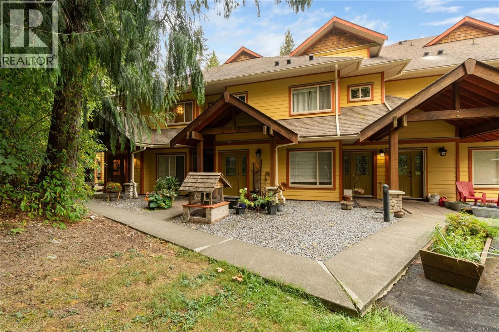 309 1244 4th Ave