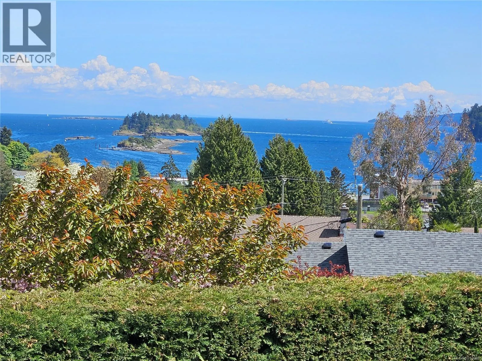 2830 Haliday Cres