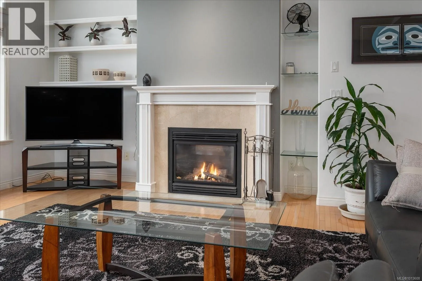 2830 Haliday Cres
