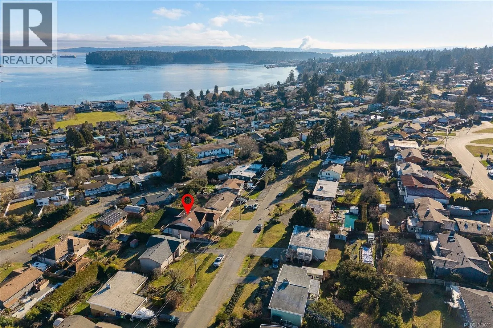2830 Haliday Cres