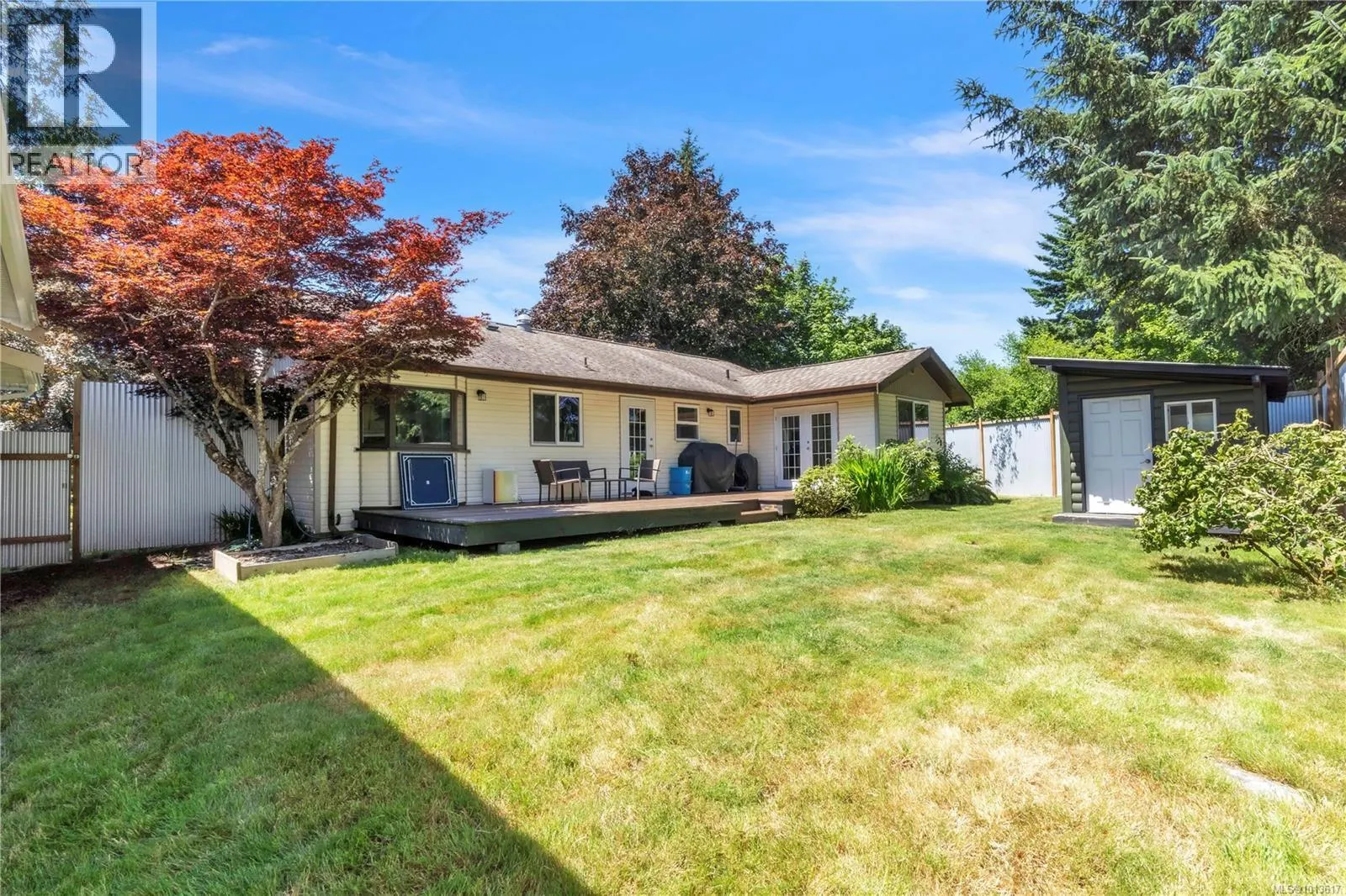 1985 Saunders Rd