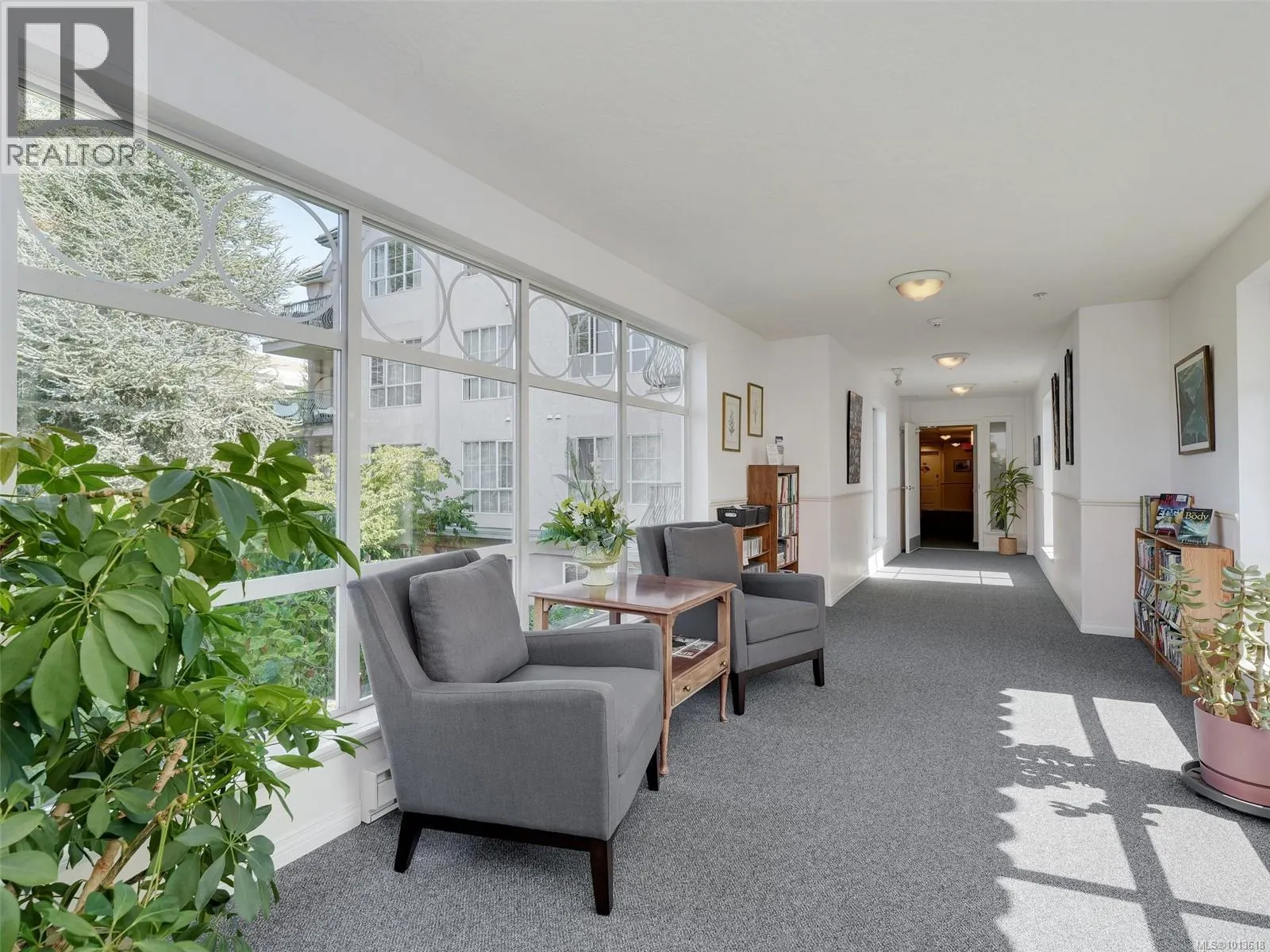 413 3133 Tillicum Rd