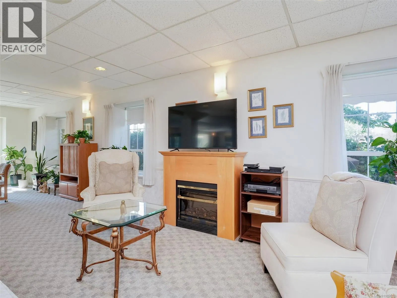 413 3133 Tillicum Rd