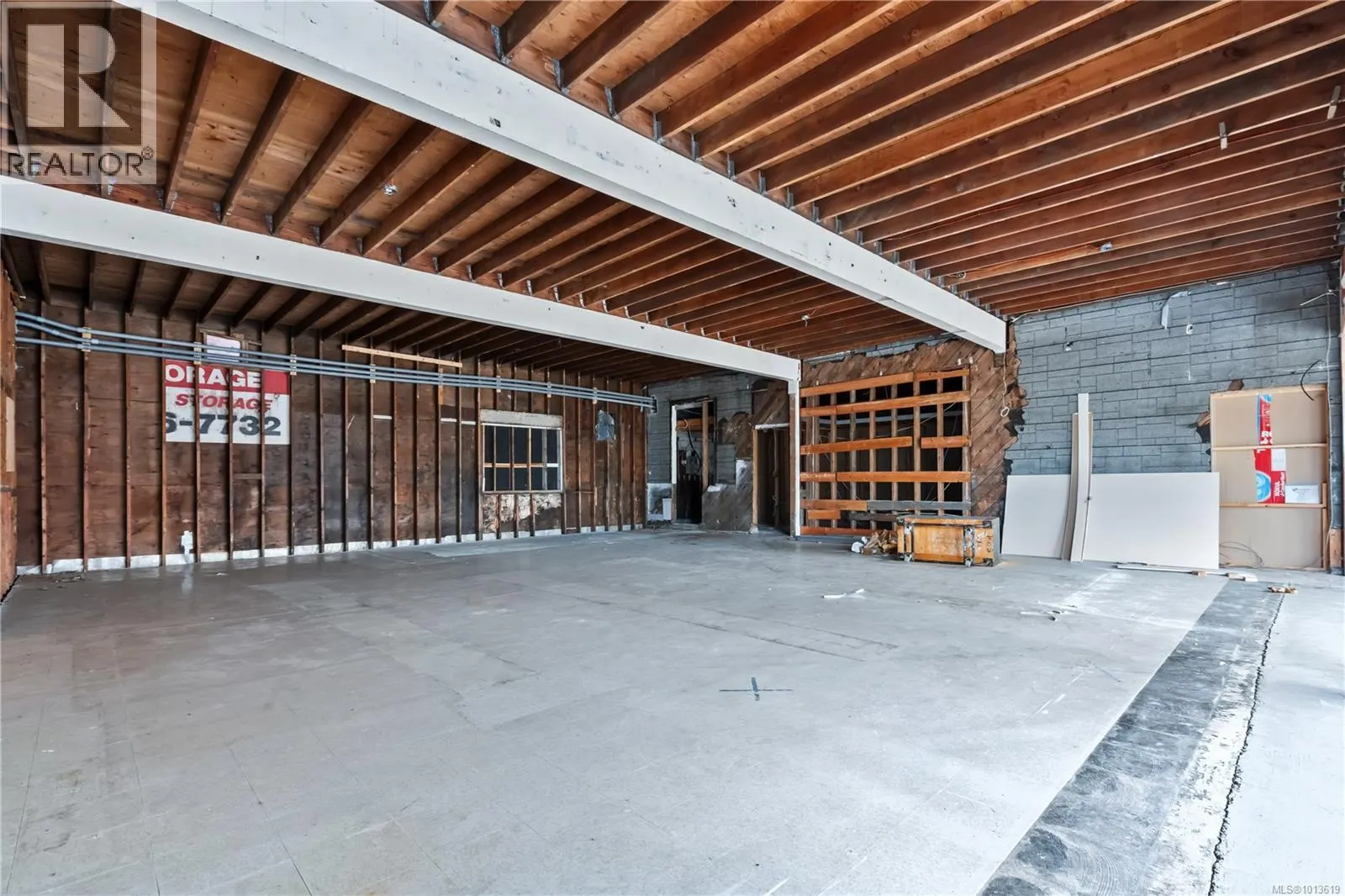 500 1685 Peninsula Rd