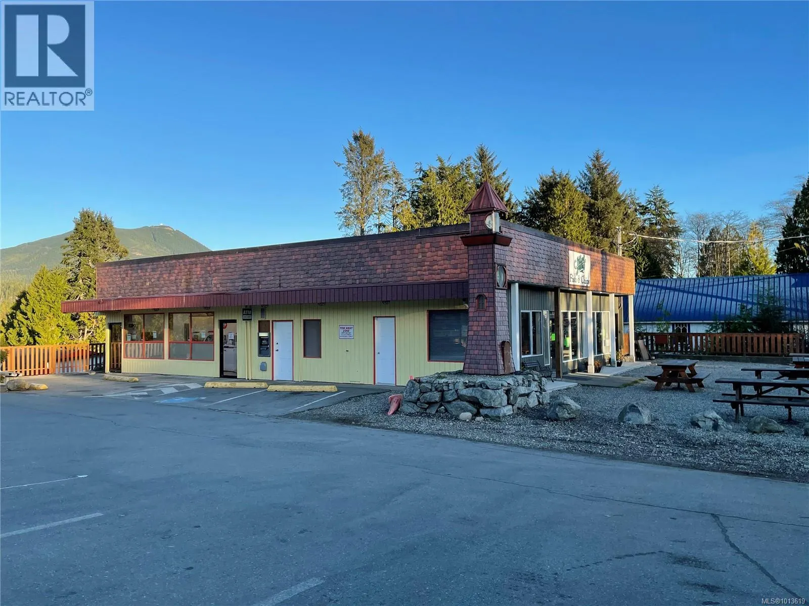 500 1685 Peninsula Rd