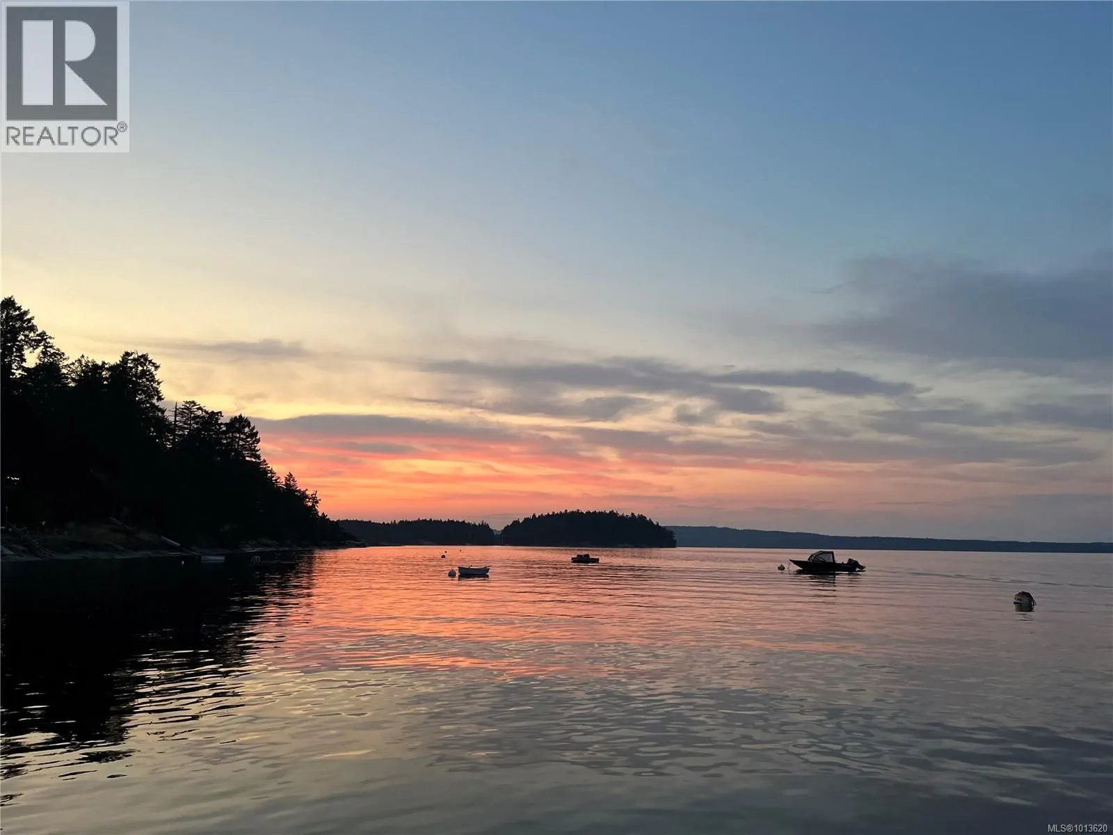 LT 32 Ruxton Island
