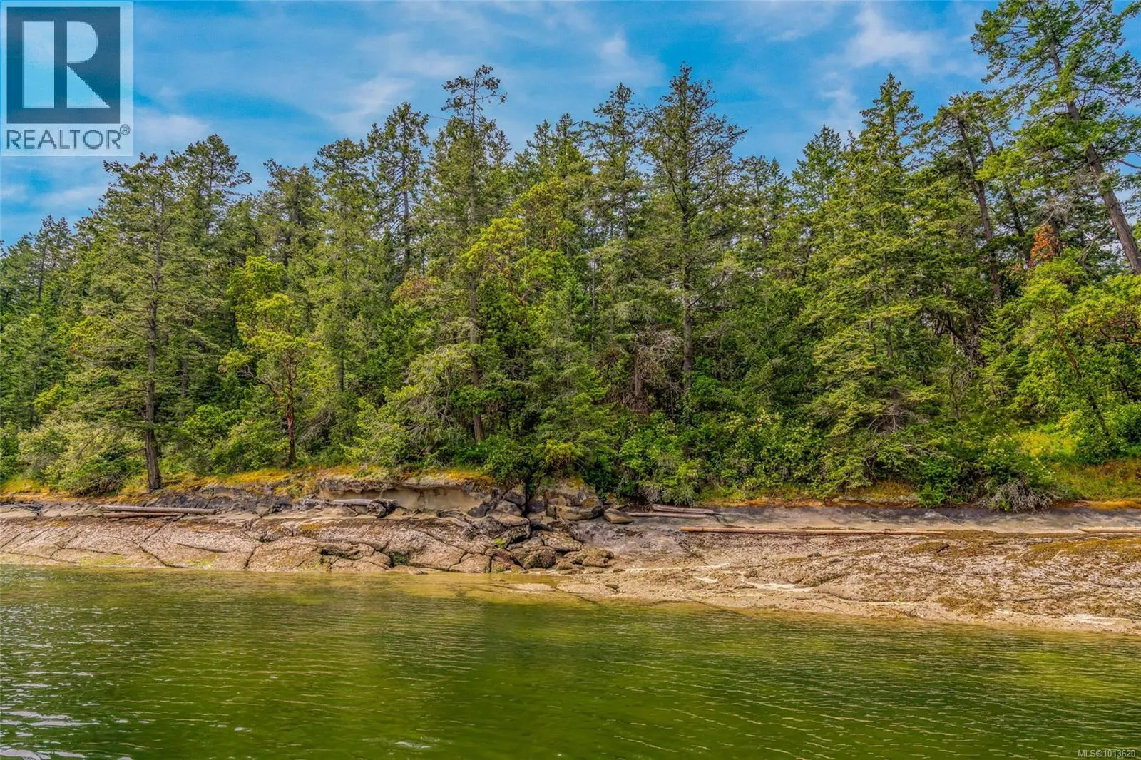 LT 32 Ruxton Island