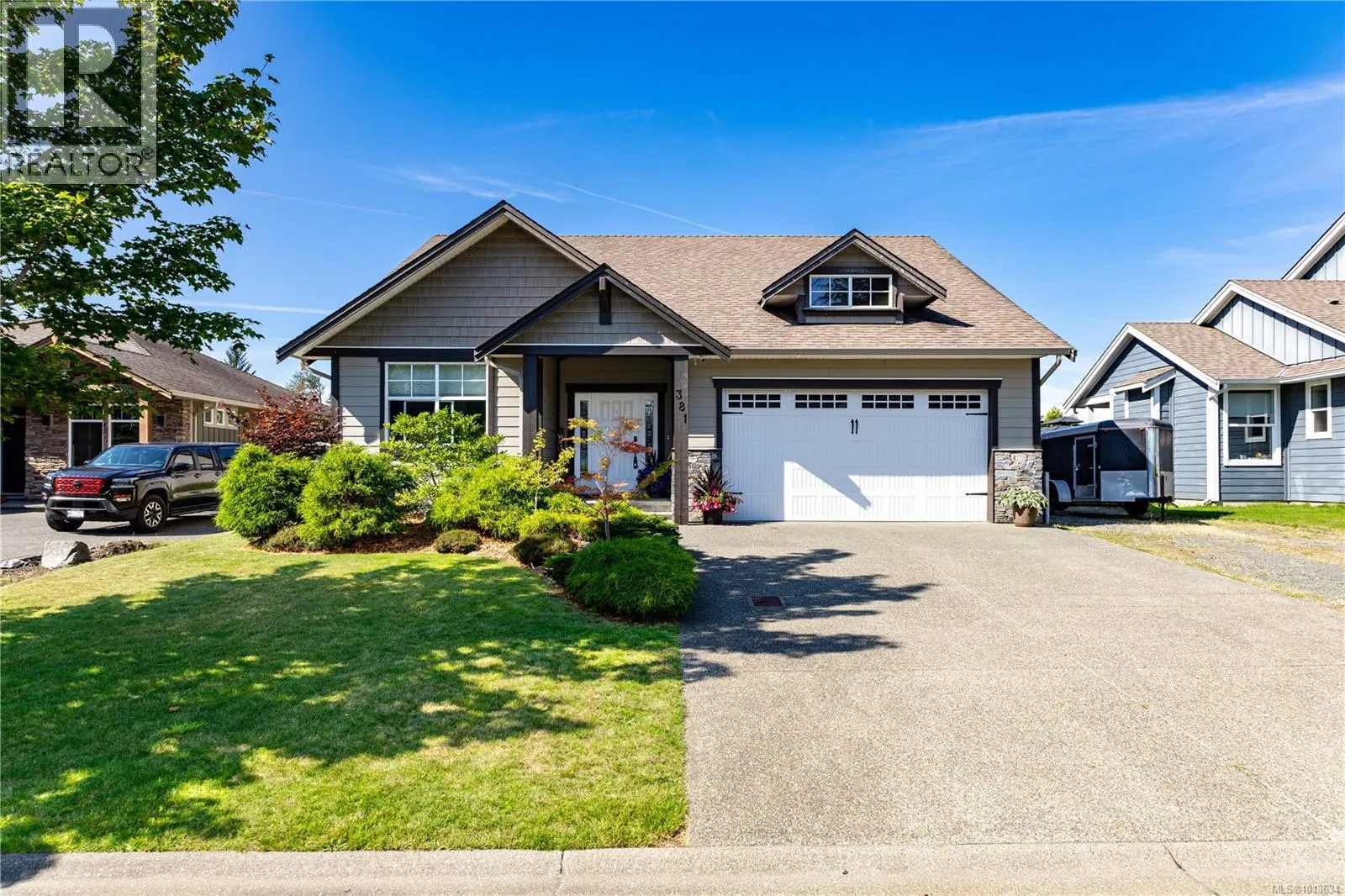 381 Legacy Dr