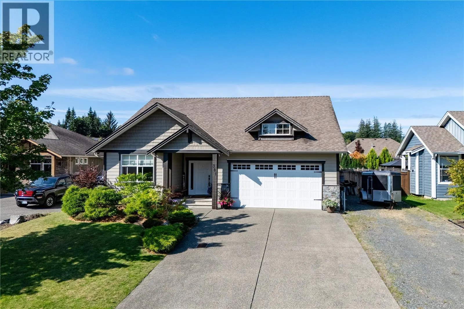 381 Legacy Dr