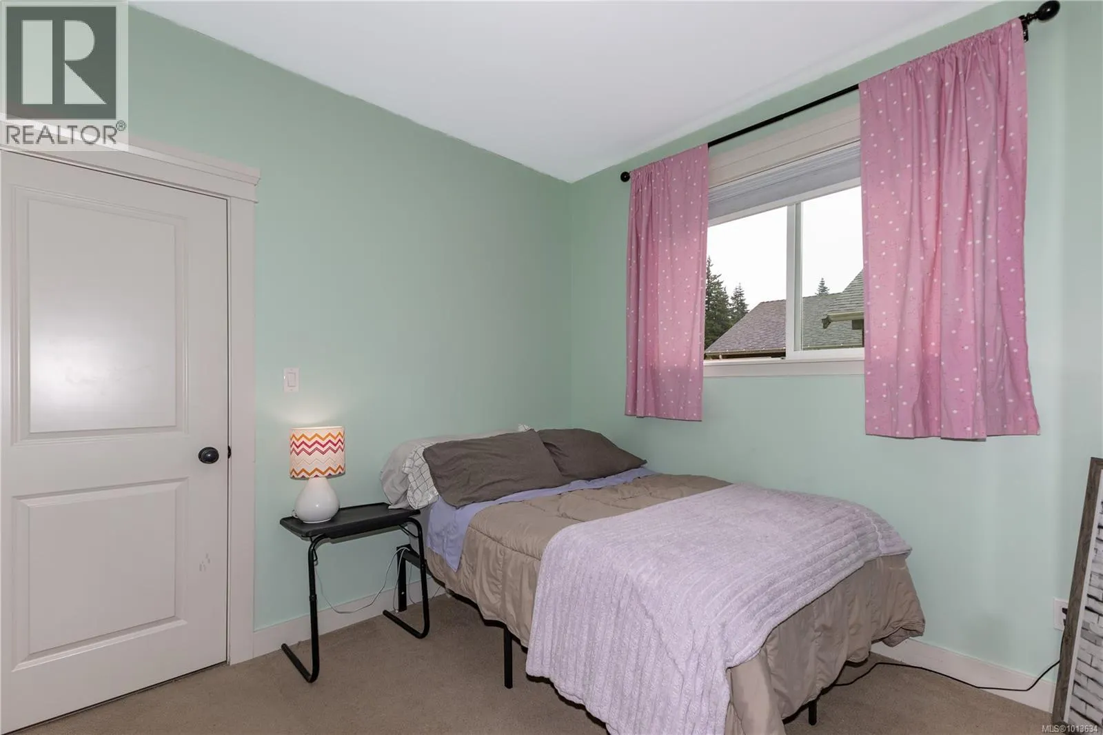 381 Legacy Dr