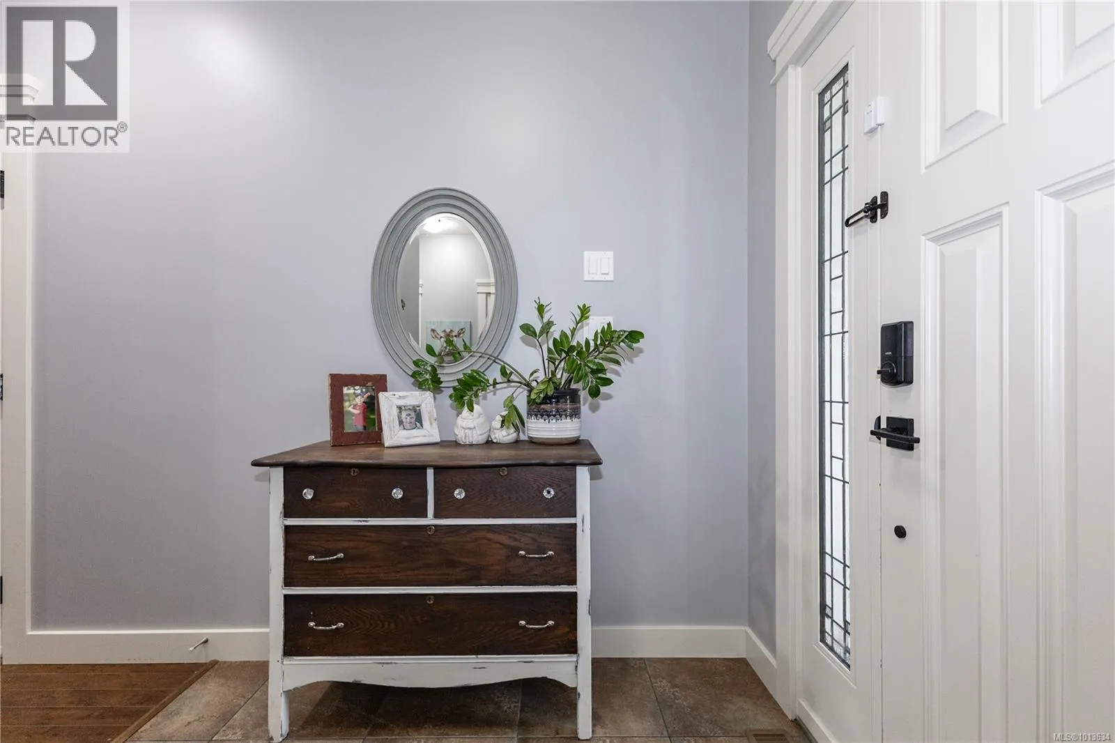381 Legacy Dr