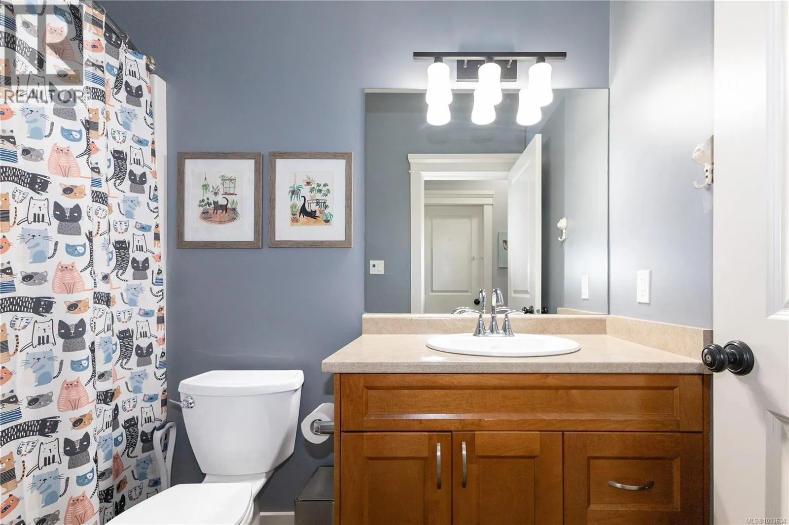 381 Legacy Dr