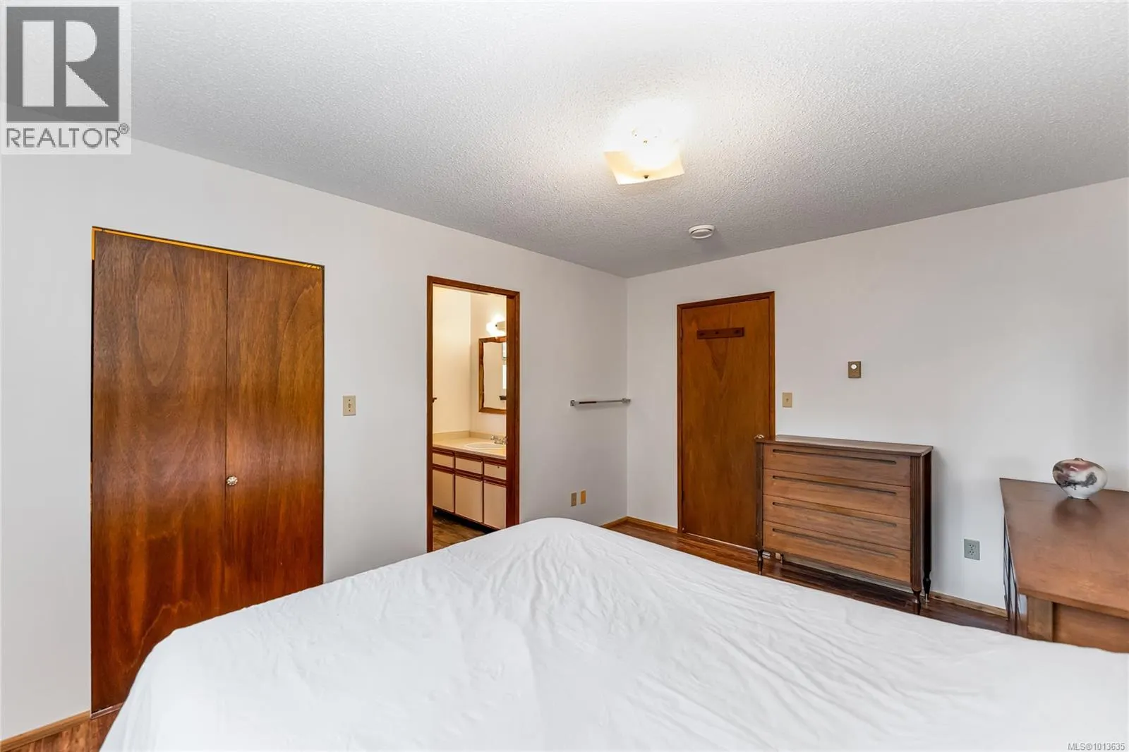 7678 Grieve Cres