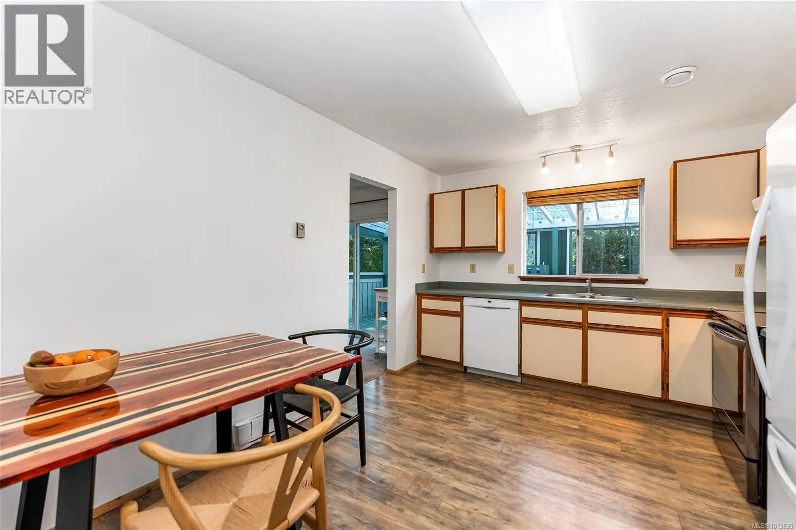 7678 Grieve Cres