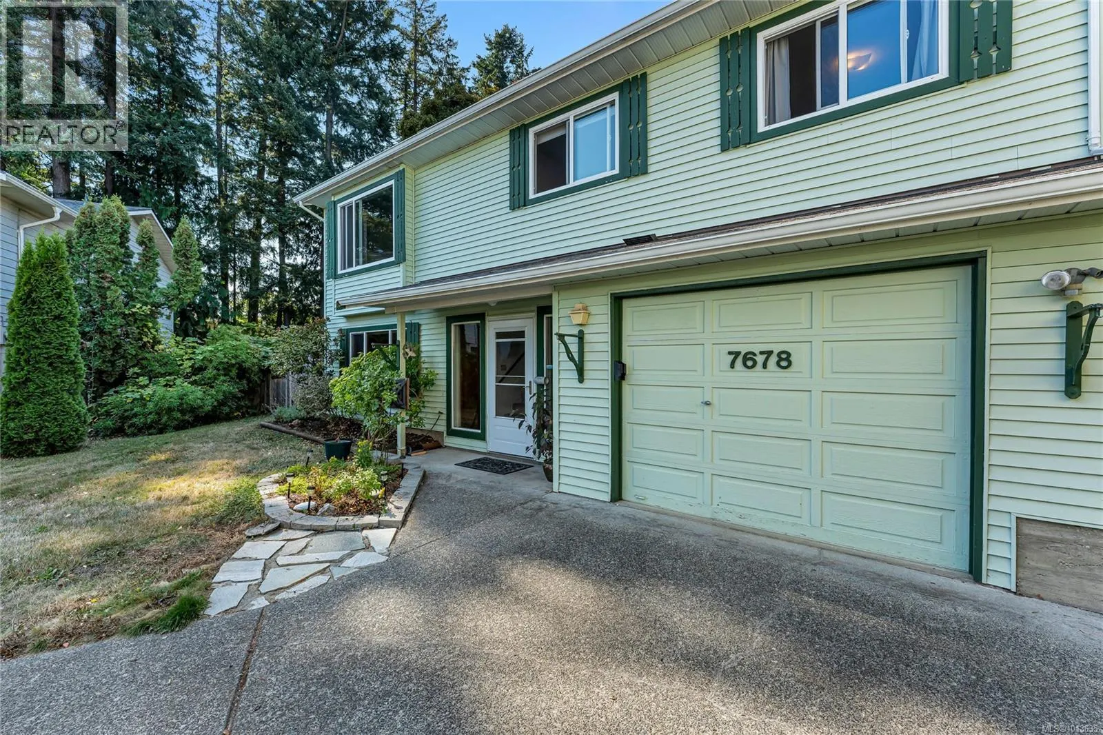 7678 Grieve Cres