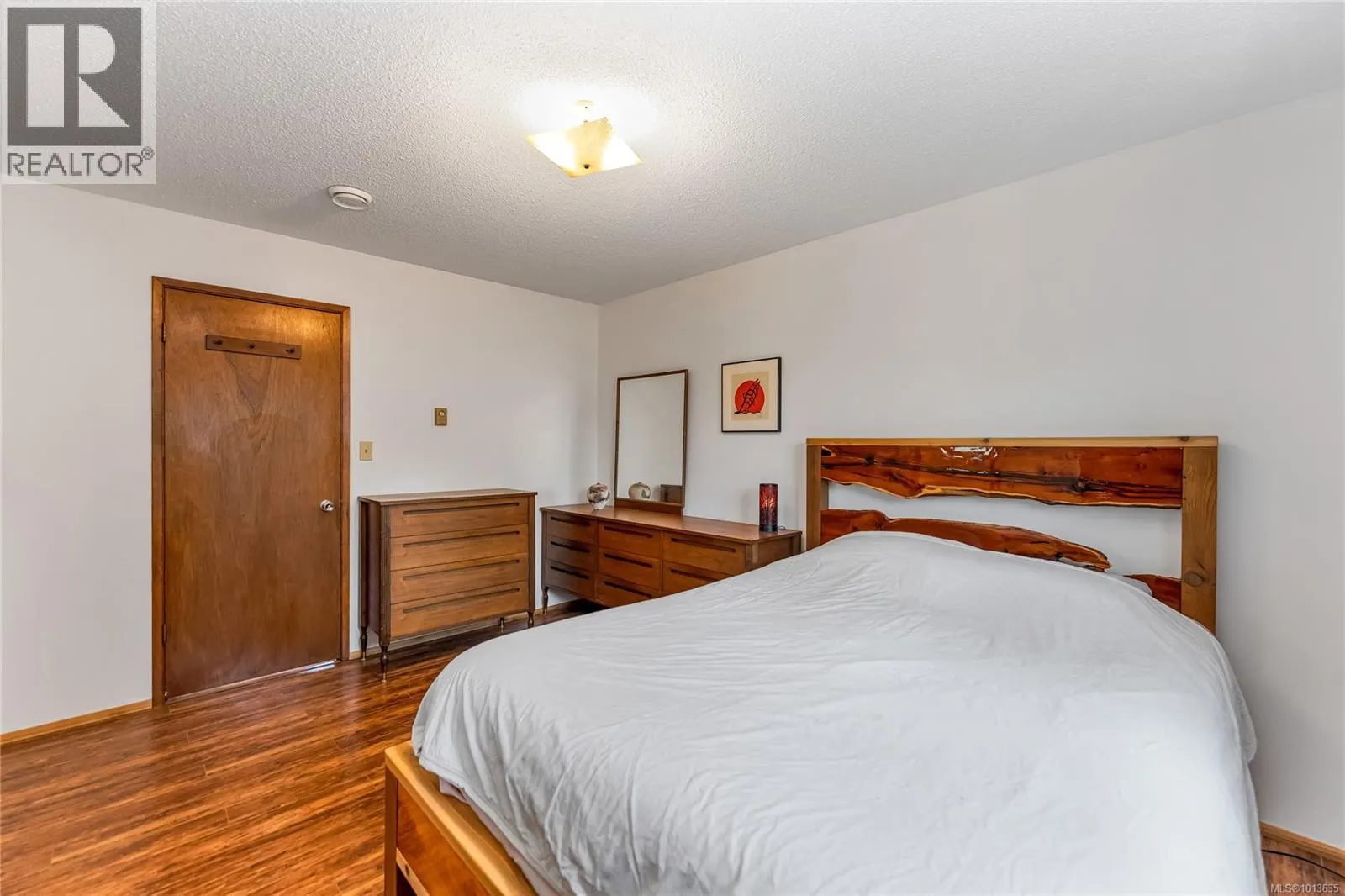 7678 Grieve Cres