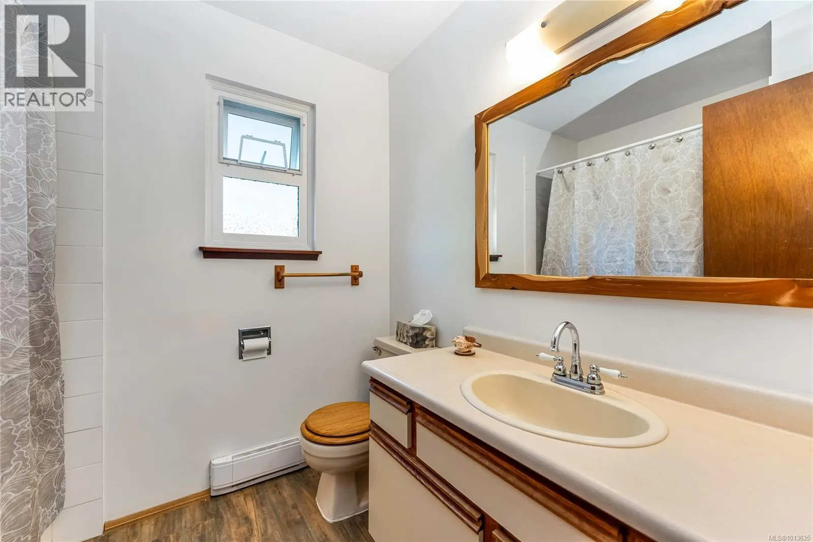 7678 Grieve Cres