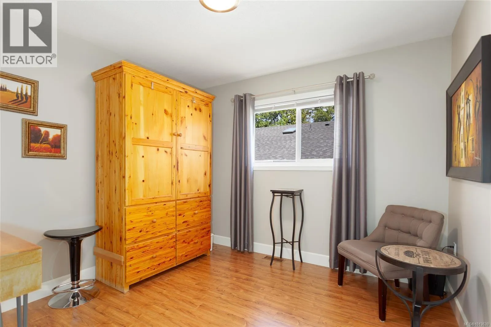 406 Scholey Cres
