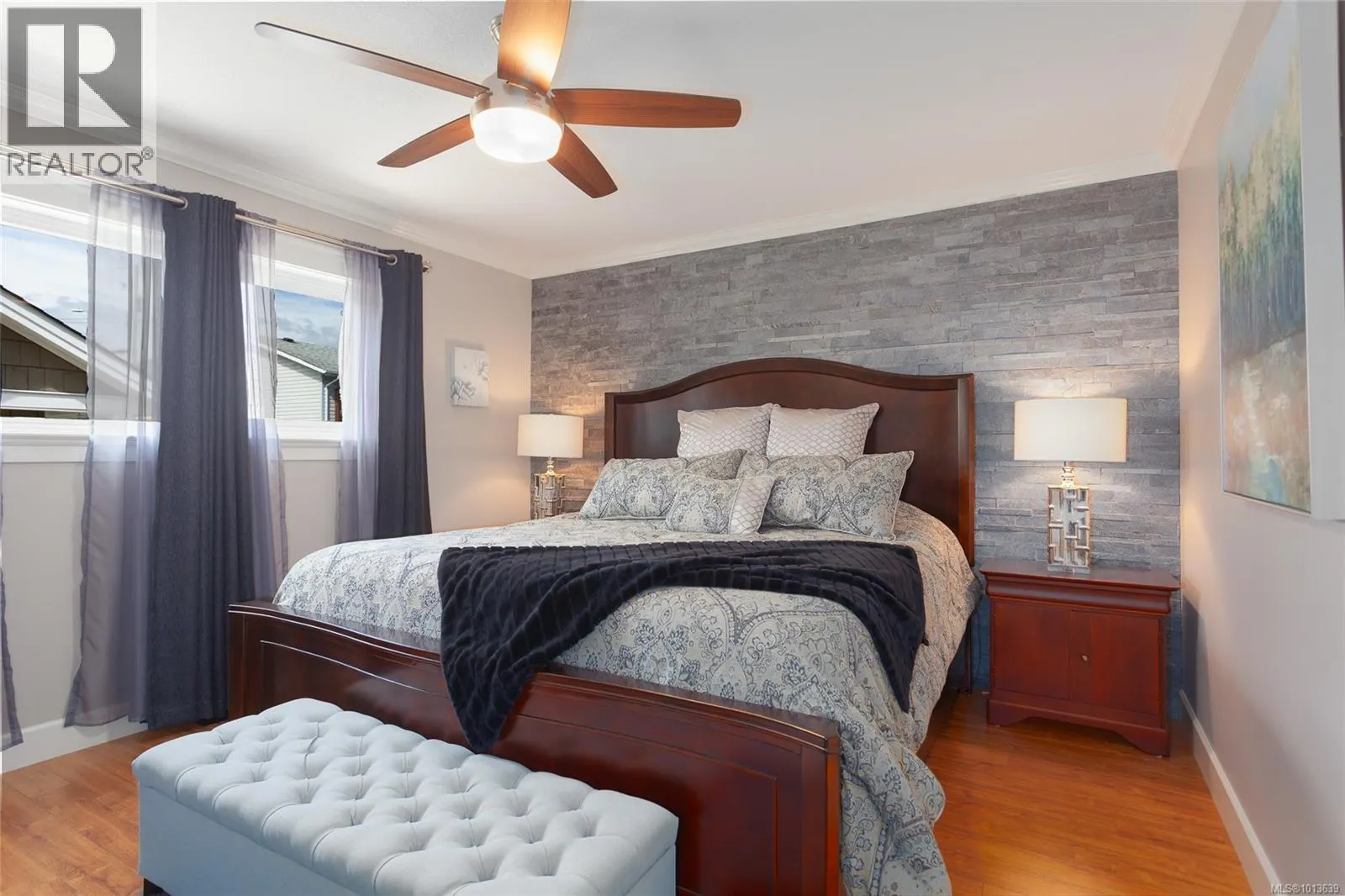 406 Scholey Cres
