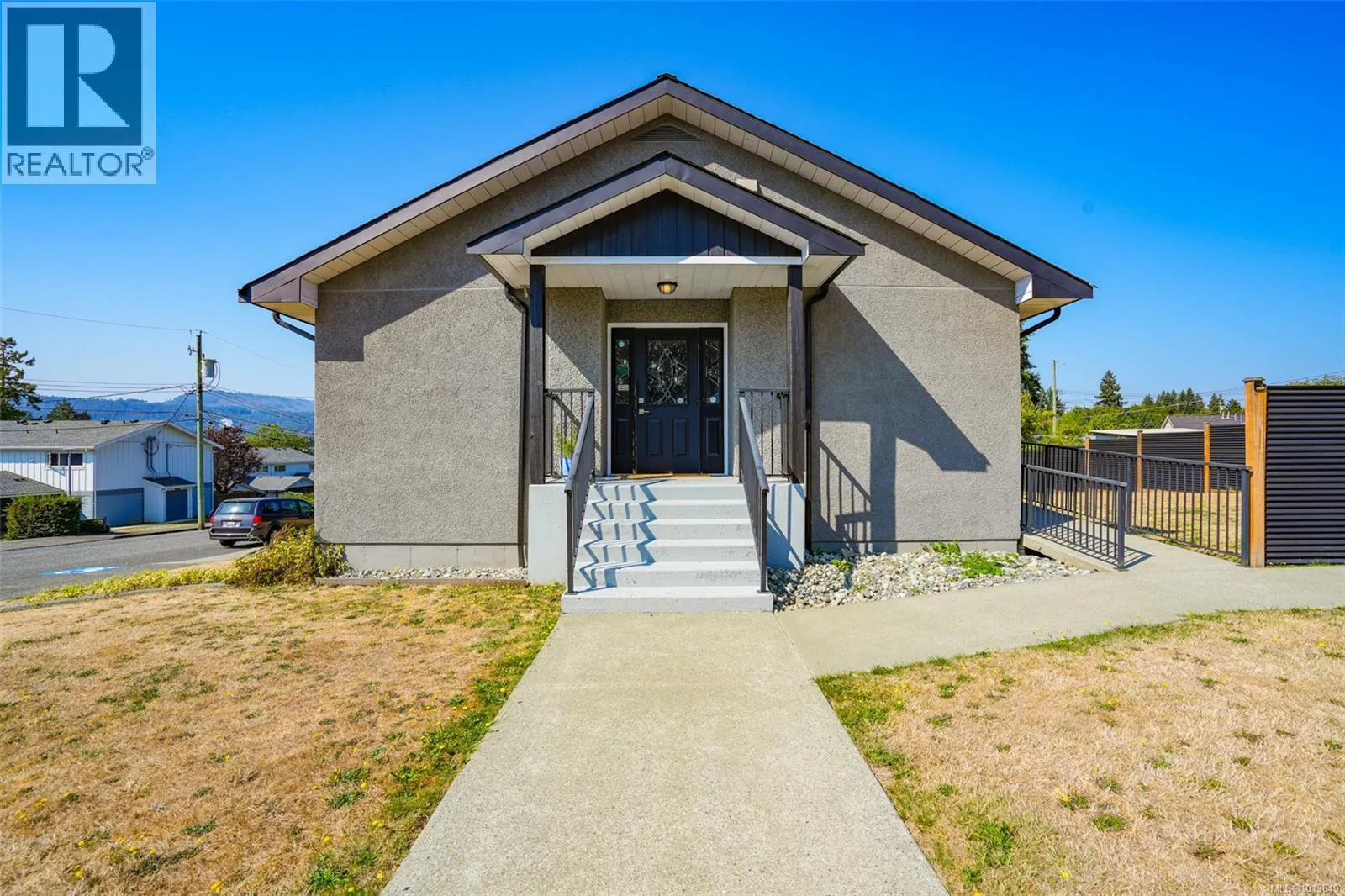 4521 Dogwood St