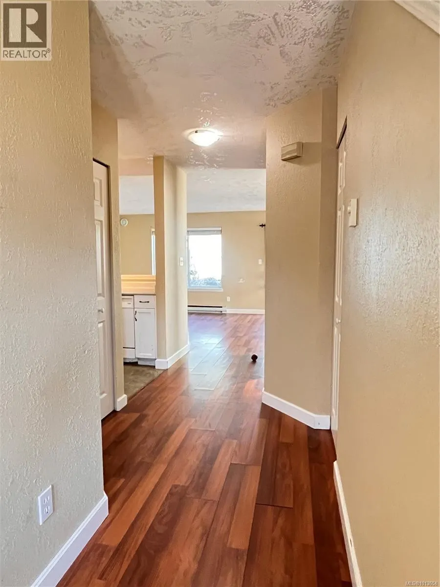12 215 Madill Rd