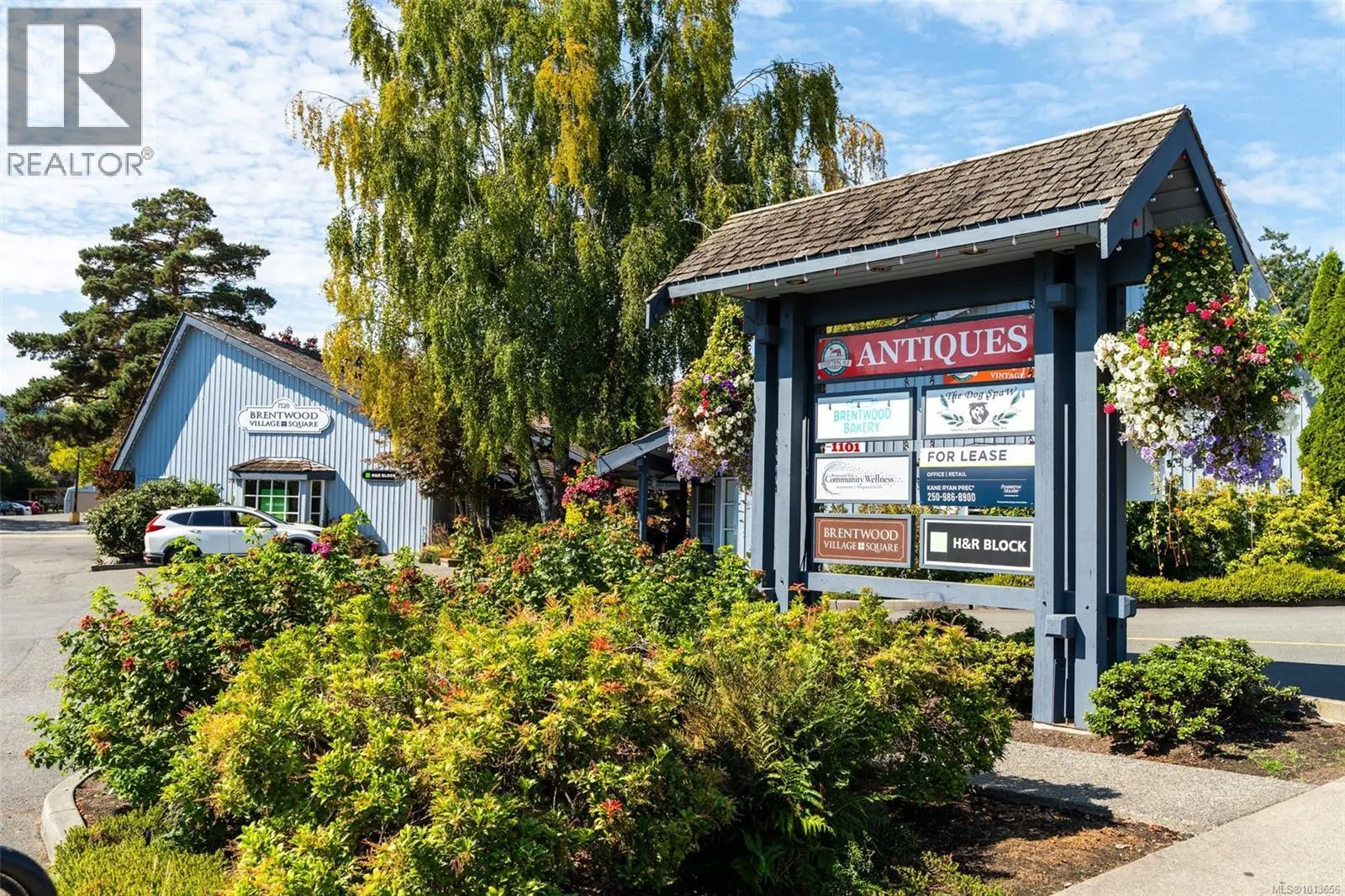 1208 Marchant Rd