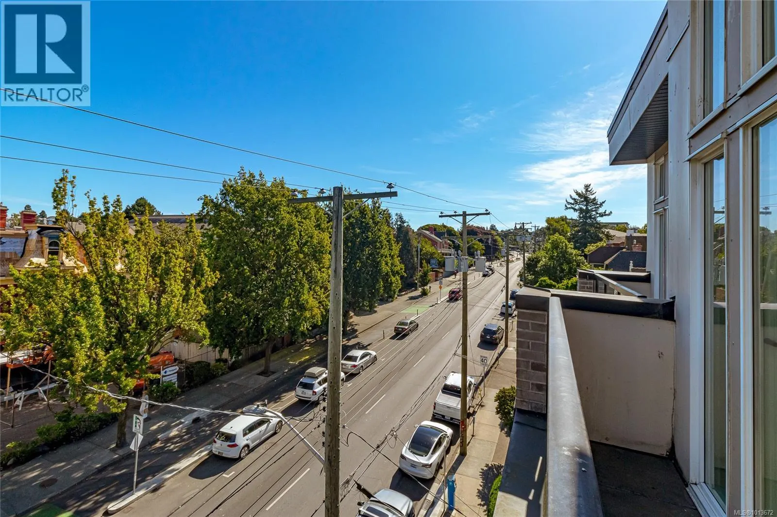 402 1121 Fort St