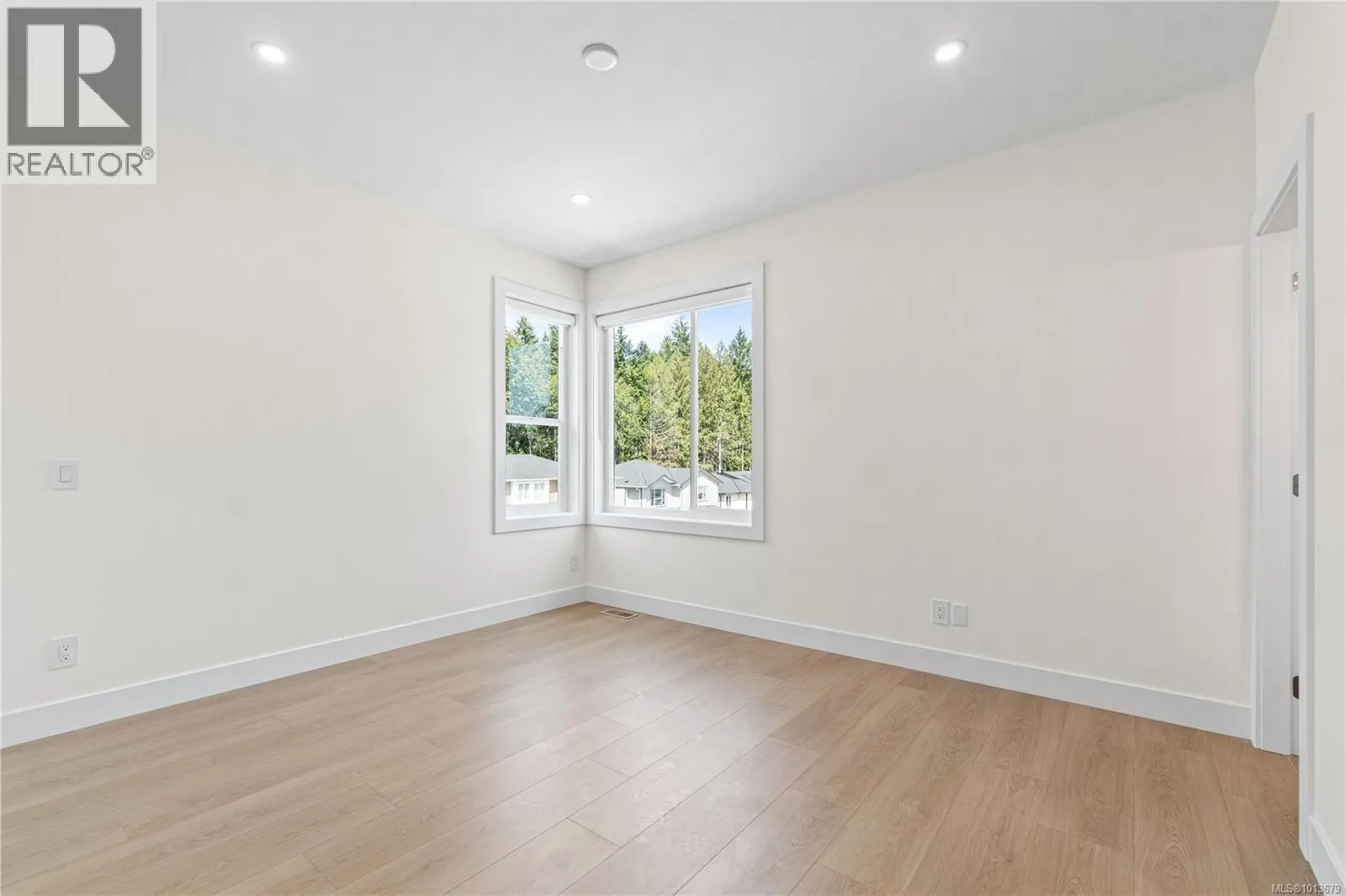 397 Avaani Way