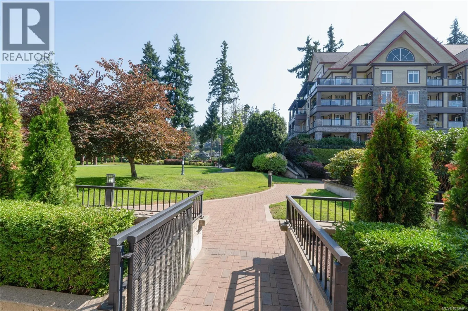 147 1335 BEAR MOUNTAIN Pkwy