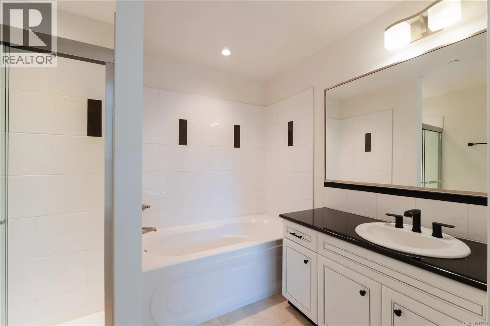 147 1335 BEAR MOUNTAIN Pkwy