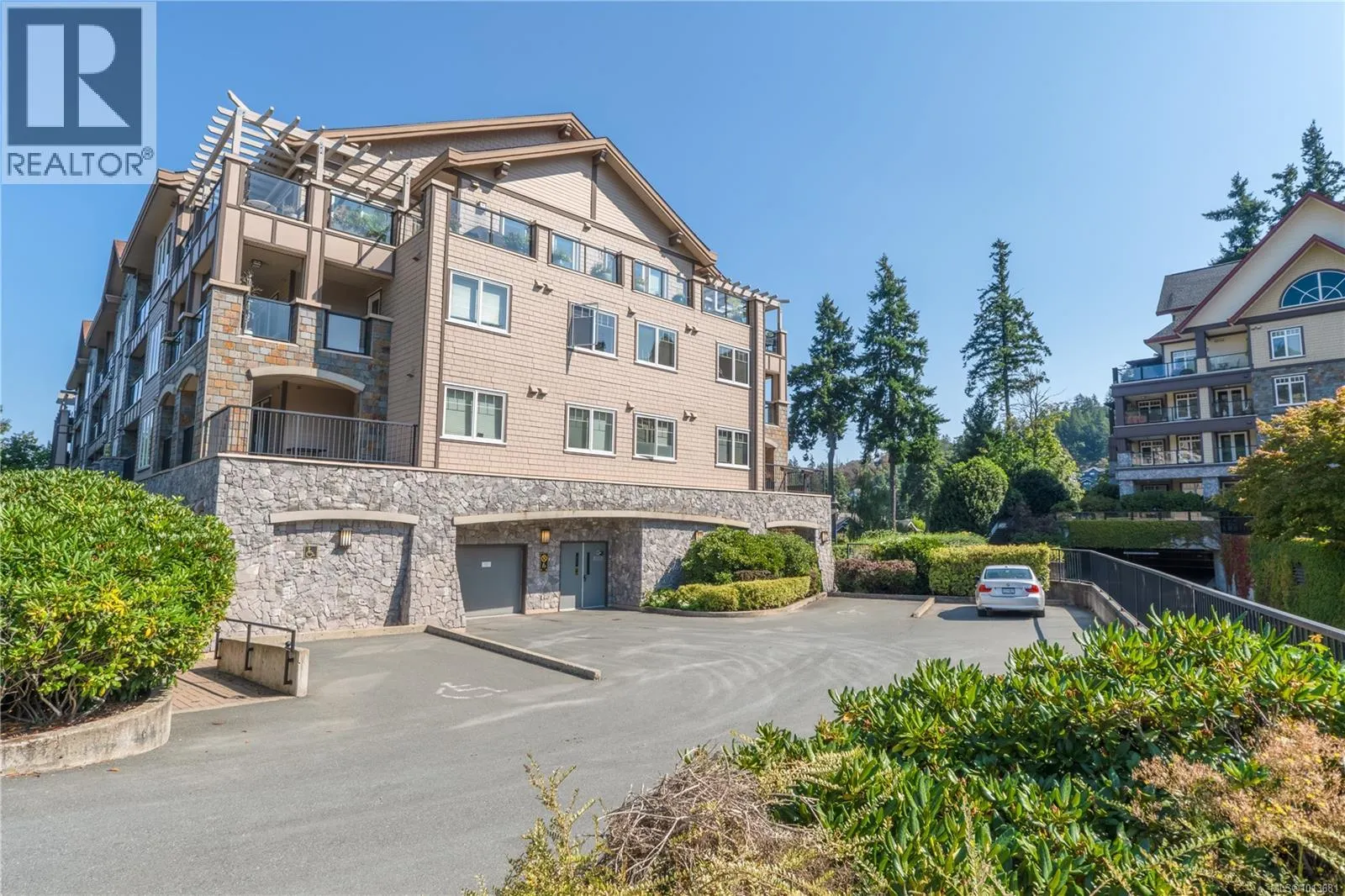 147 1335 BEAR MOUNTAIN Pkwy