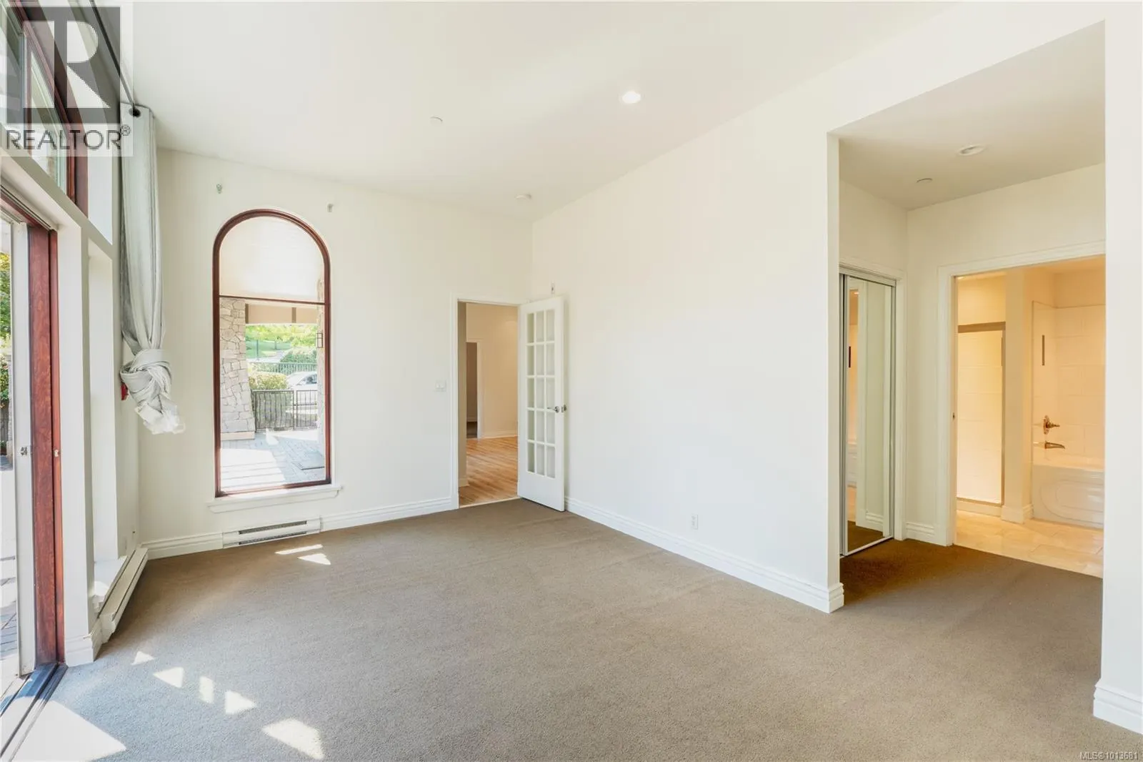 147 1335 BEAR MOUNTAIN Pkwy