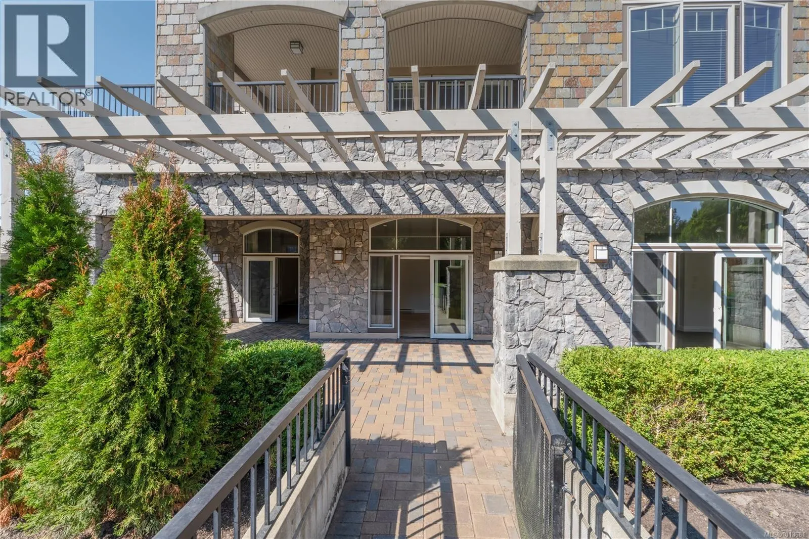 147 1335 BEAR MOUNTAIN Pkwy