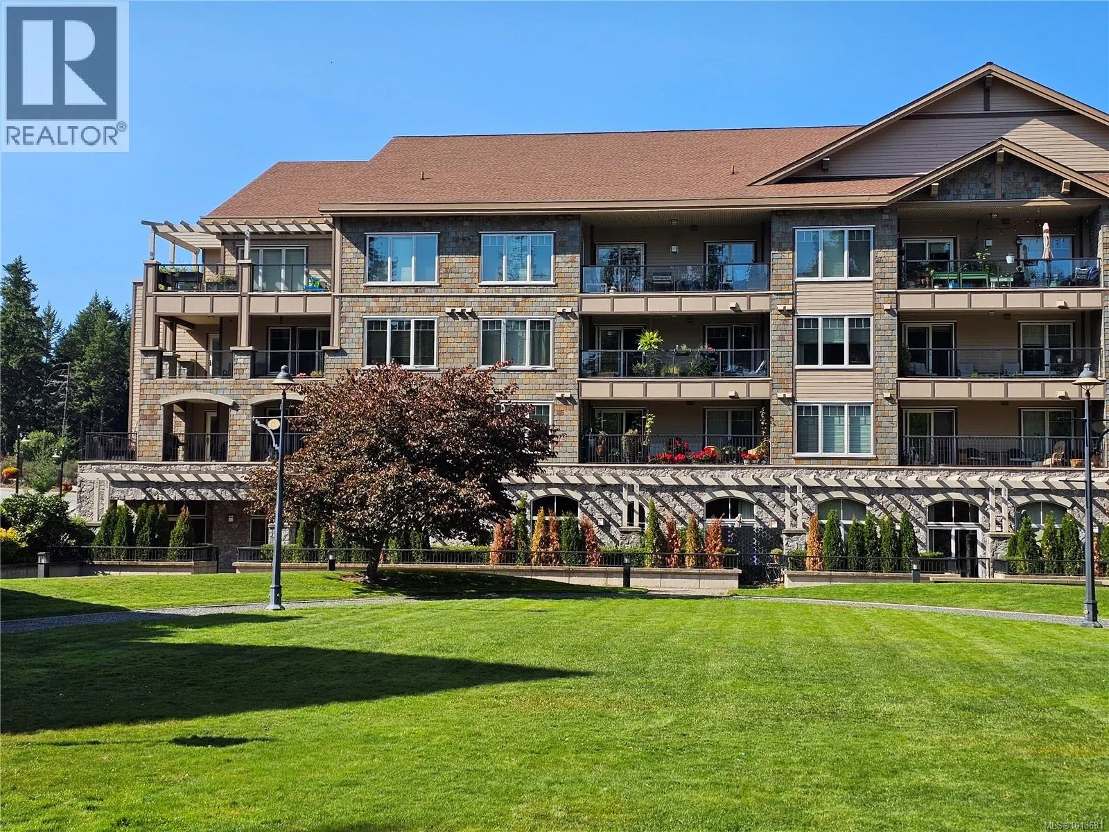 147 1335 BEAR MOUNTAIN Pkwy