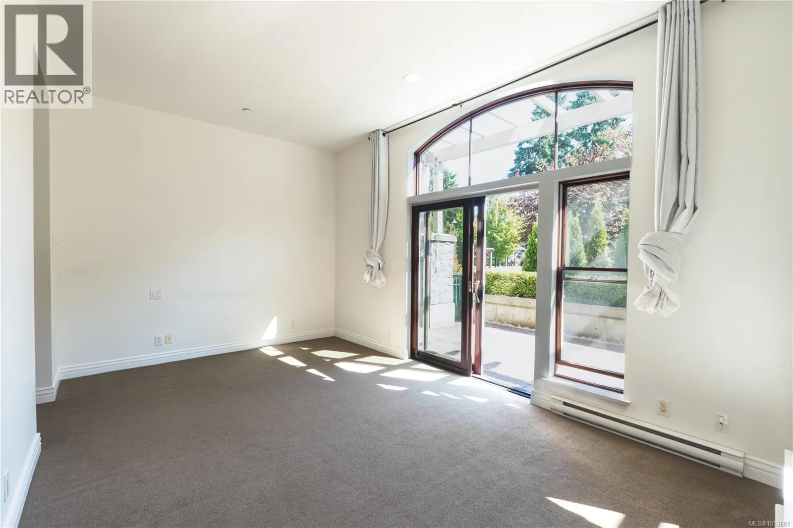 147 1335 BEAR MOUNTAIN Pkwy