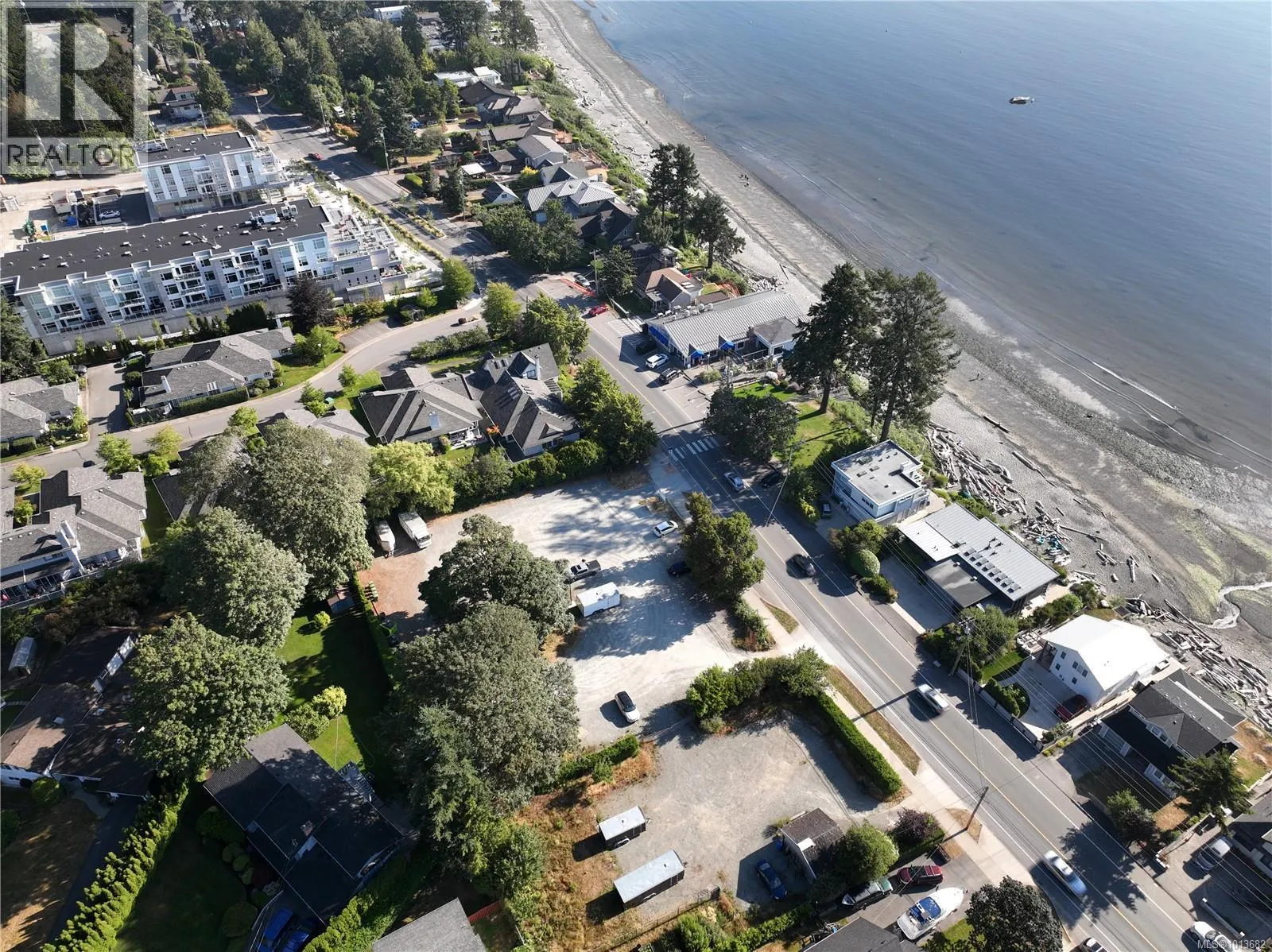 5090 Cordova Bay Rd