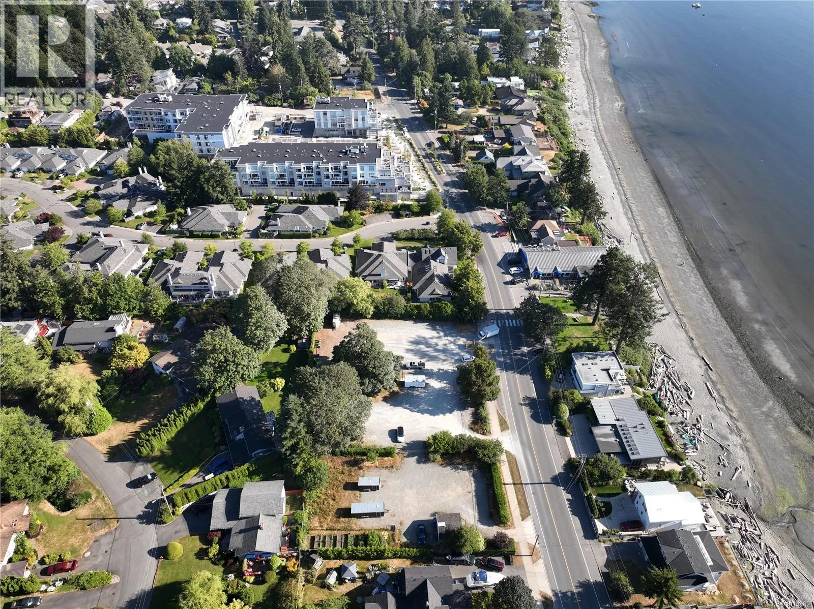 5090 Cordova Bay Rd