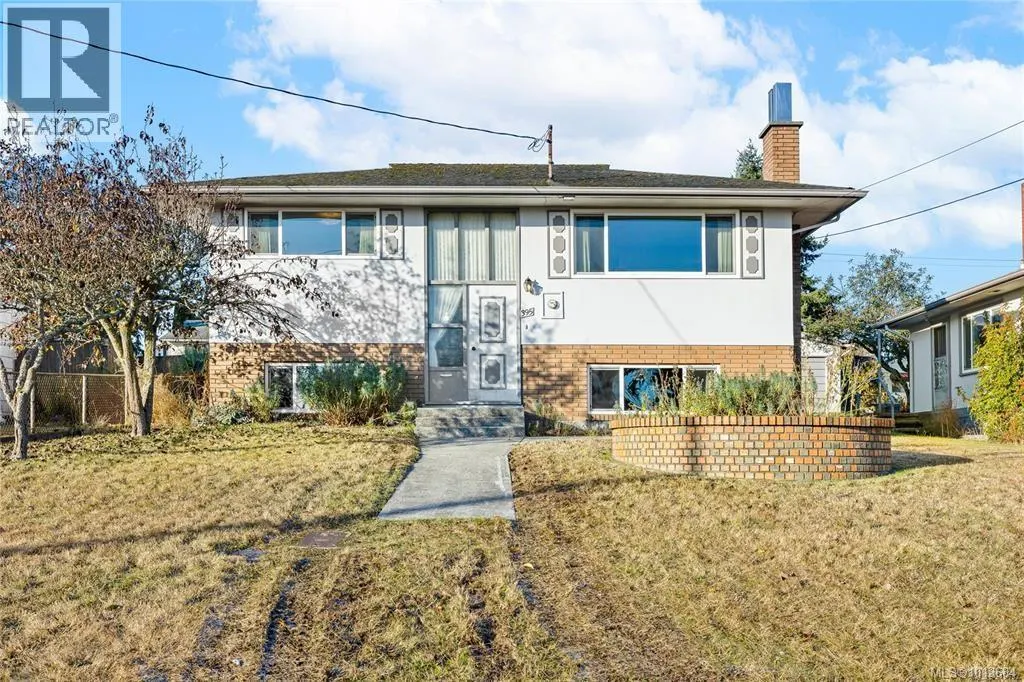 395 Chesterlea Ave