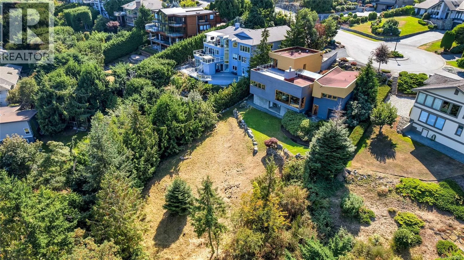 8909 Park Pacific Terr