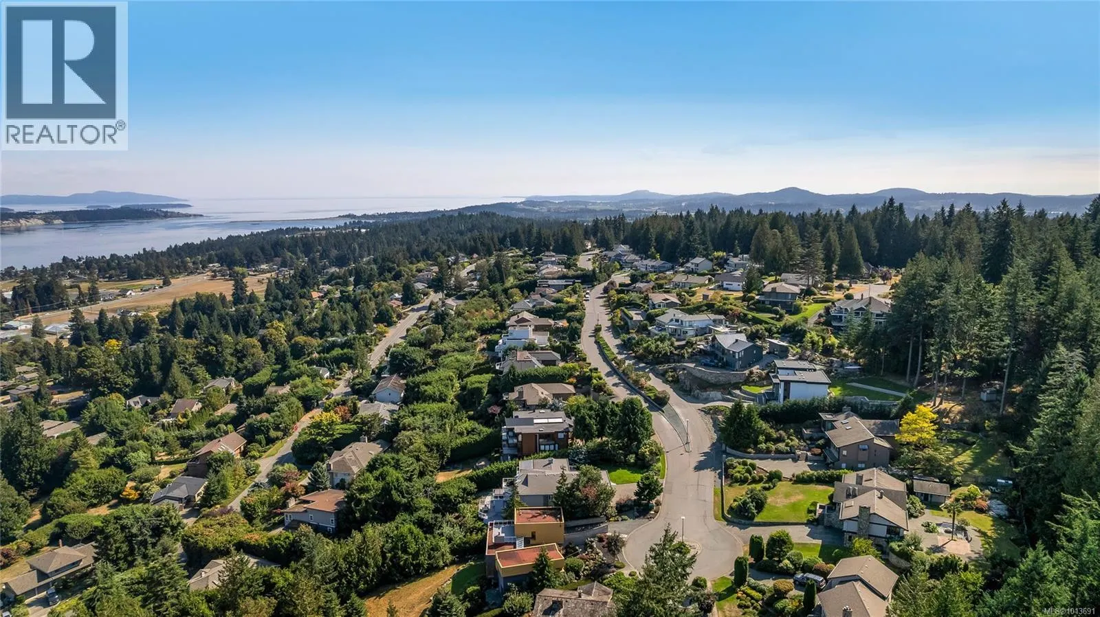 8909 Park Pacific Terr