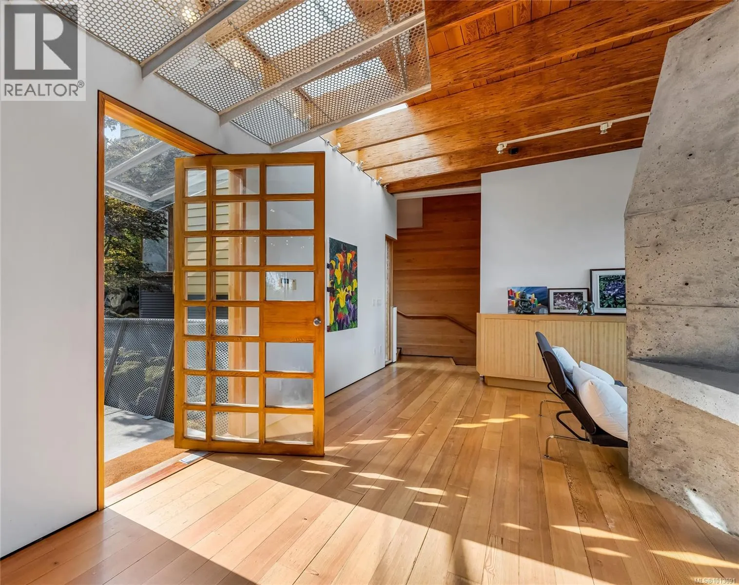 8909 Park Pacific Terr