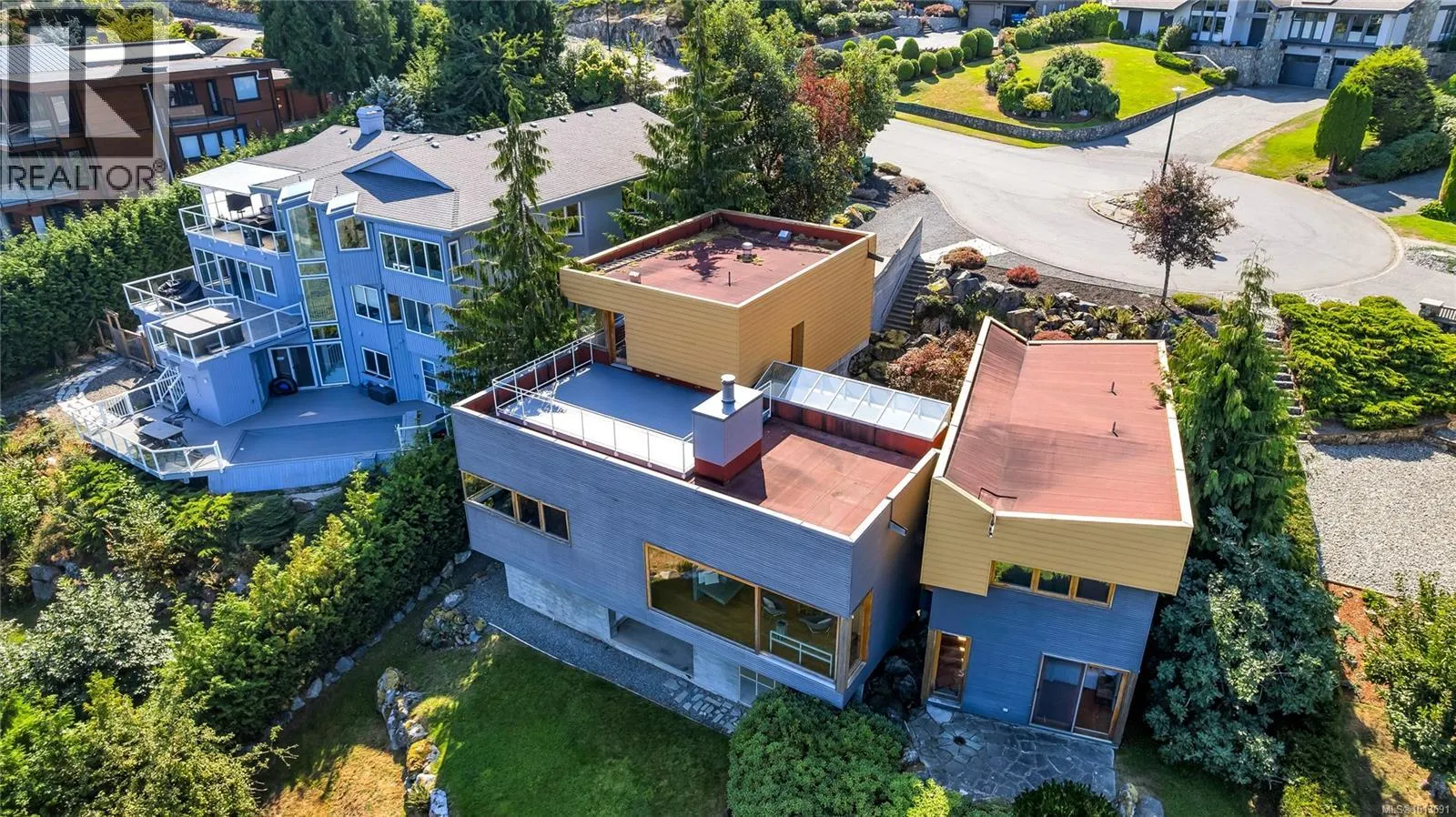 8909 Park Pacific Terr