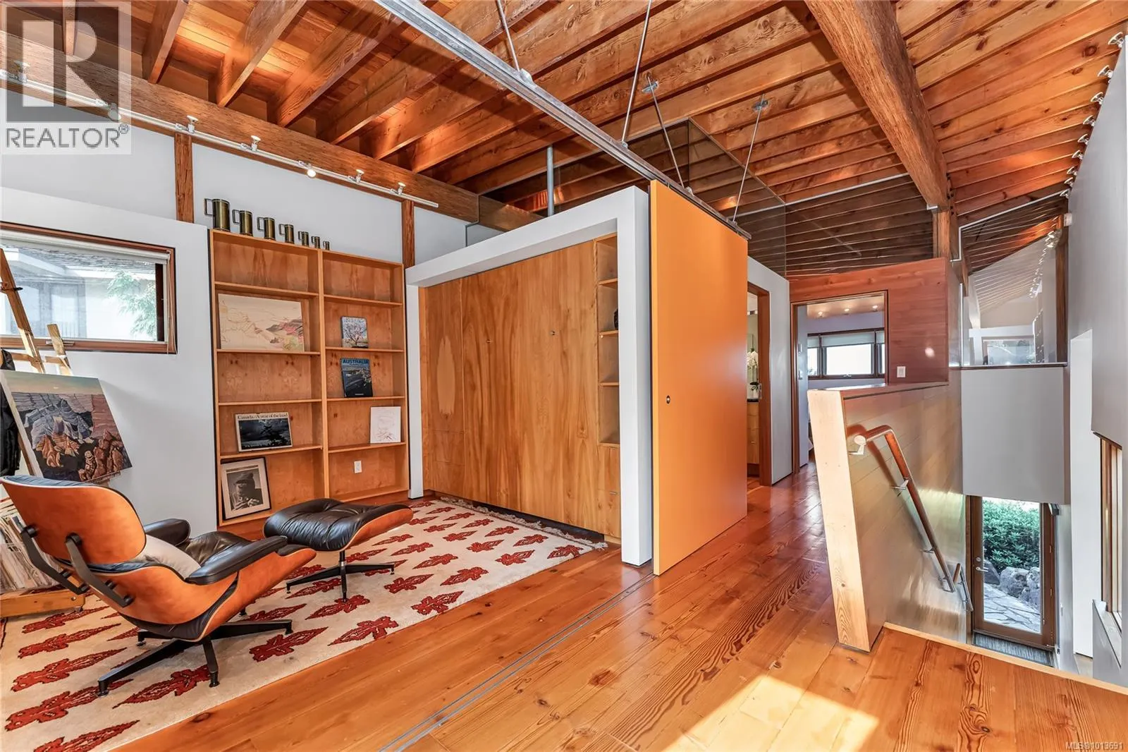 8909 Park Pacific Terr