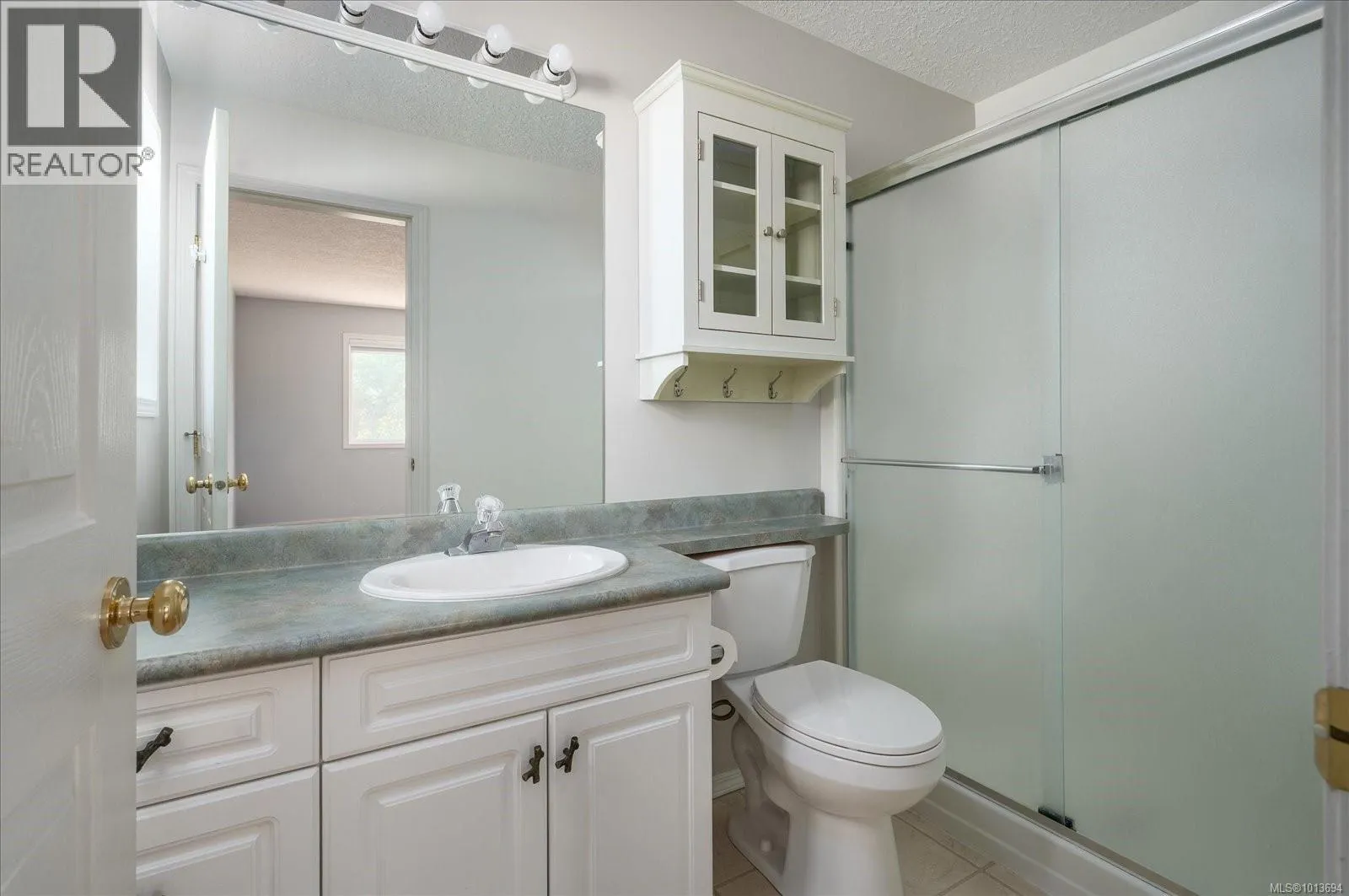 255 Strawberry Cres