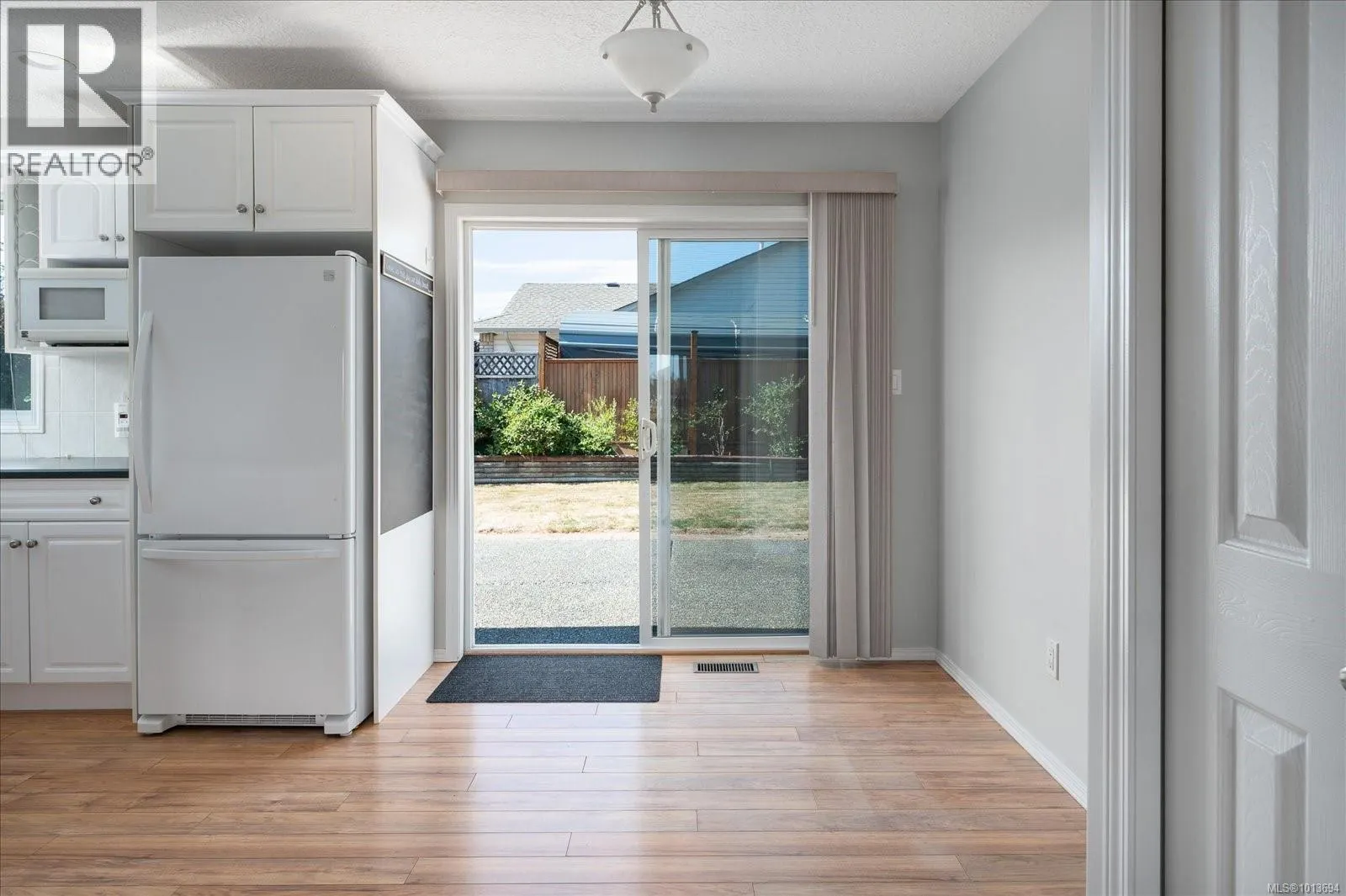 255 Strawberry Cres