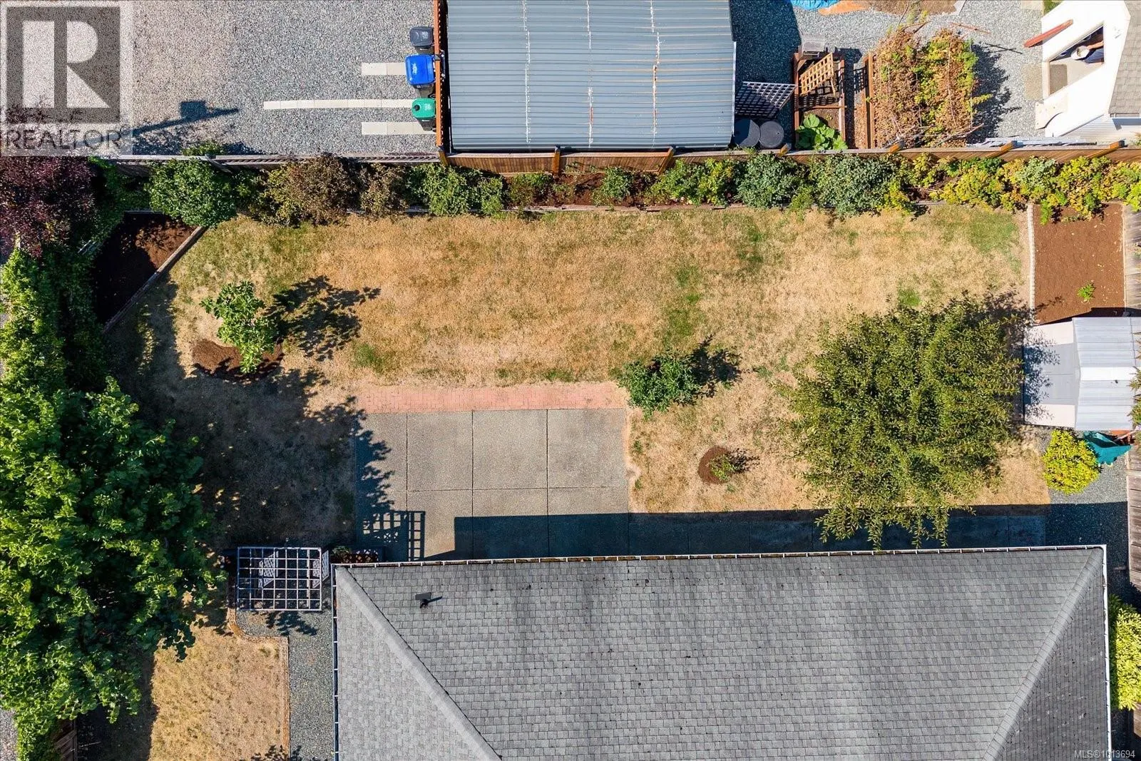 255 Strawberry Cres