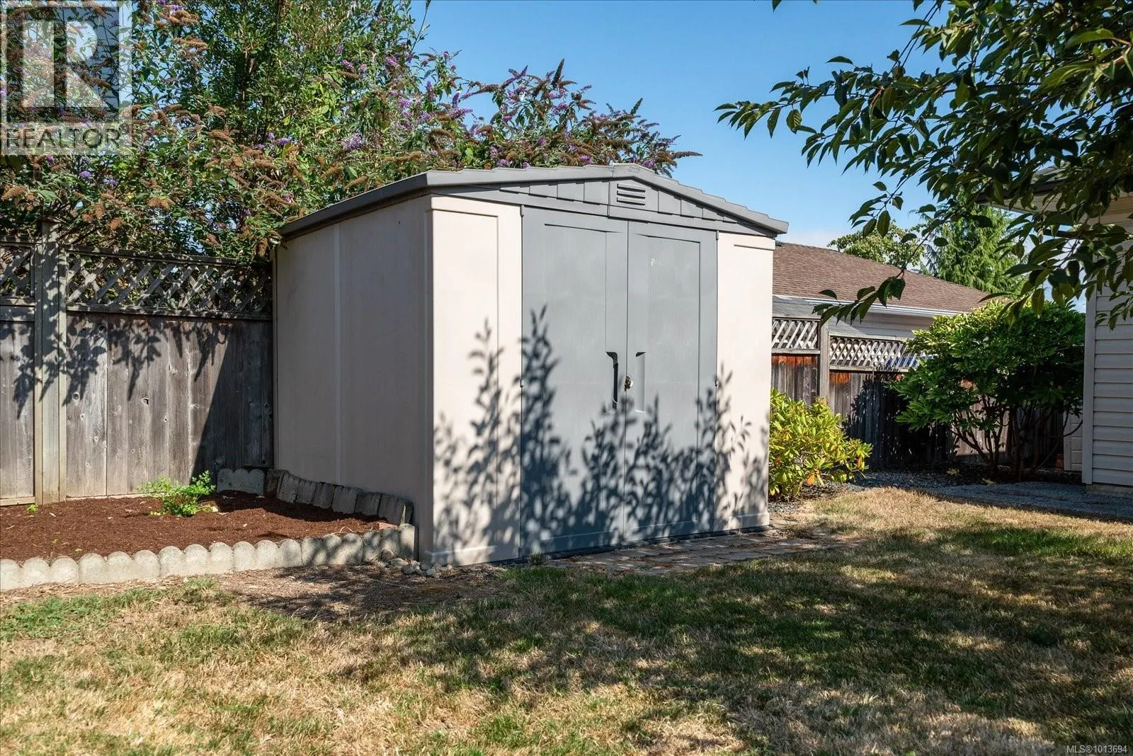 255 Strawberry Cres