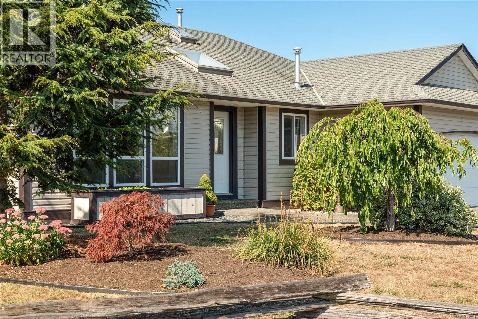 255 Strawberry Cres