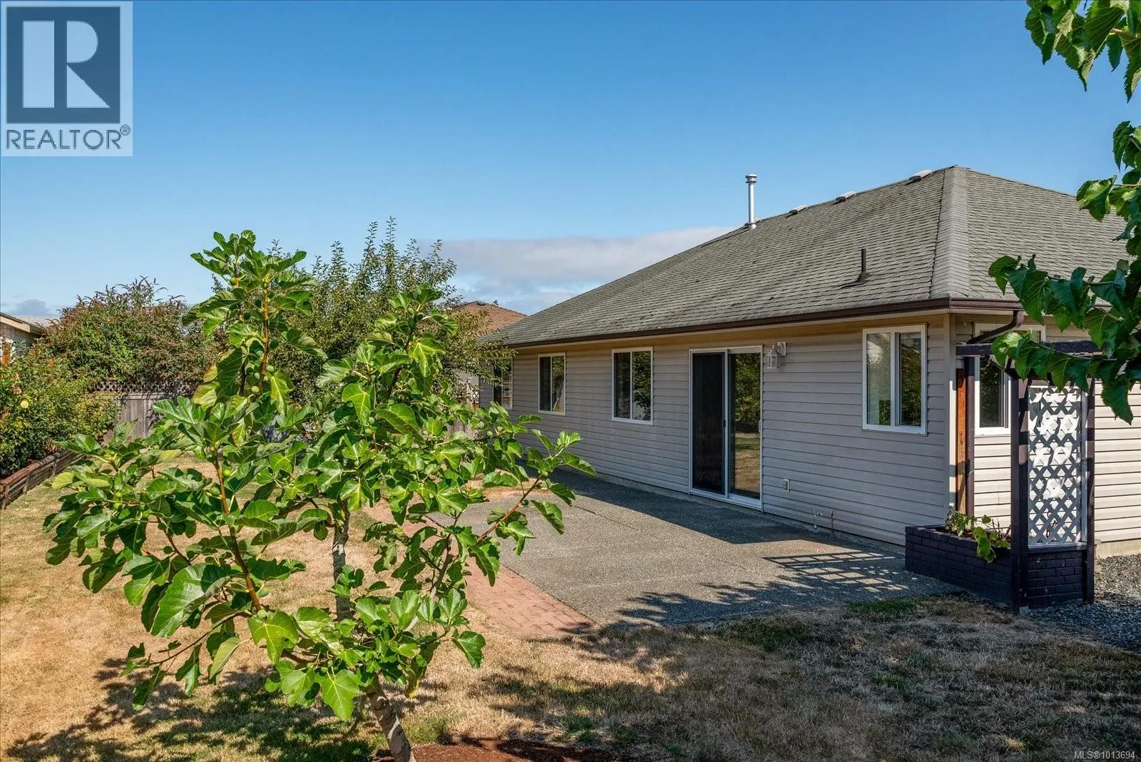 255 Strawberry Cres