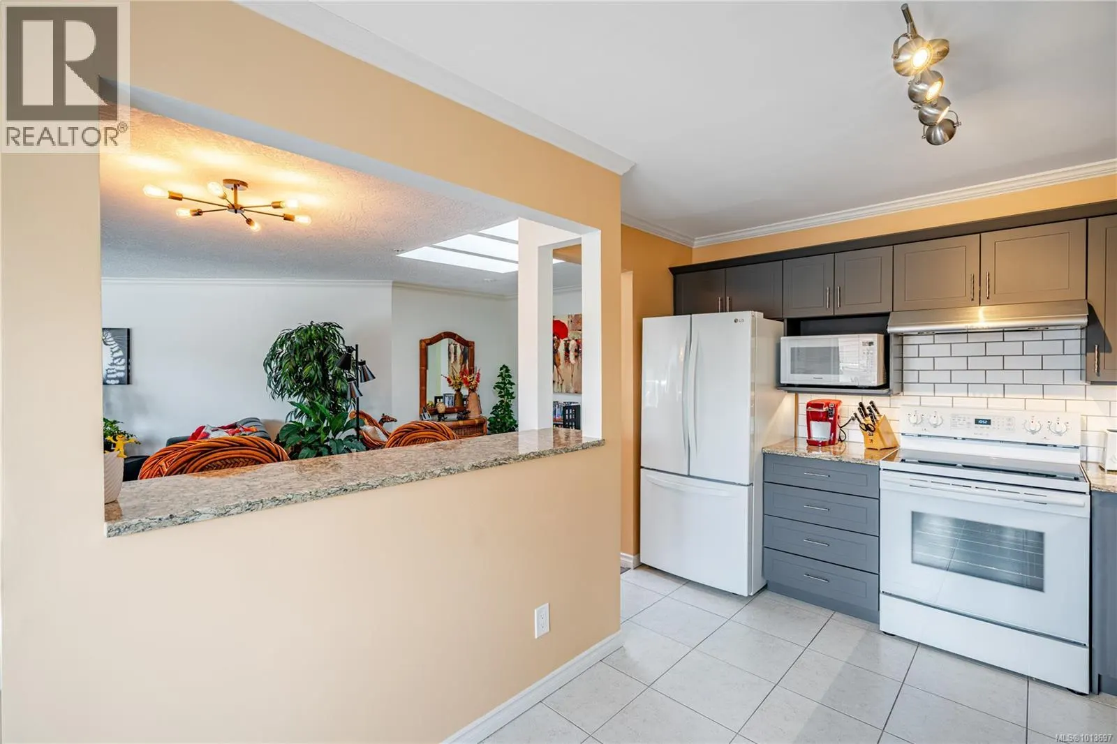 306 1 Buddy Rd